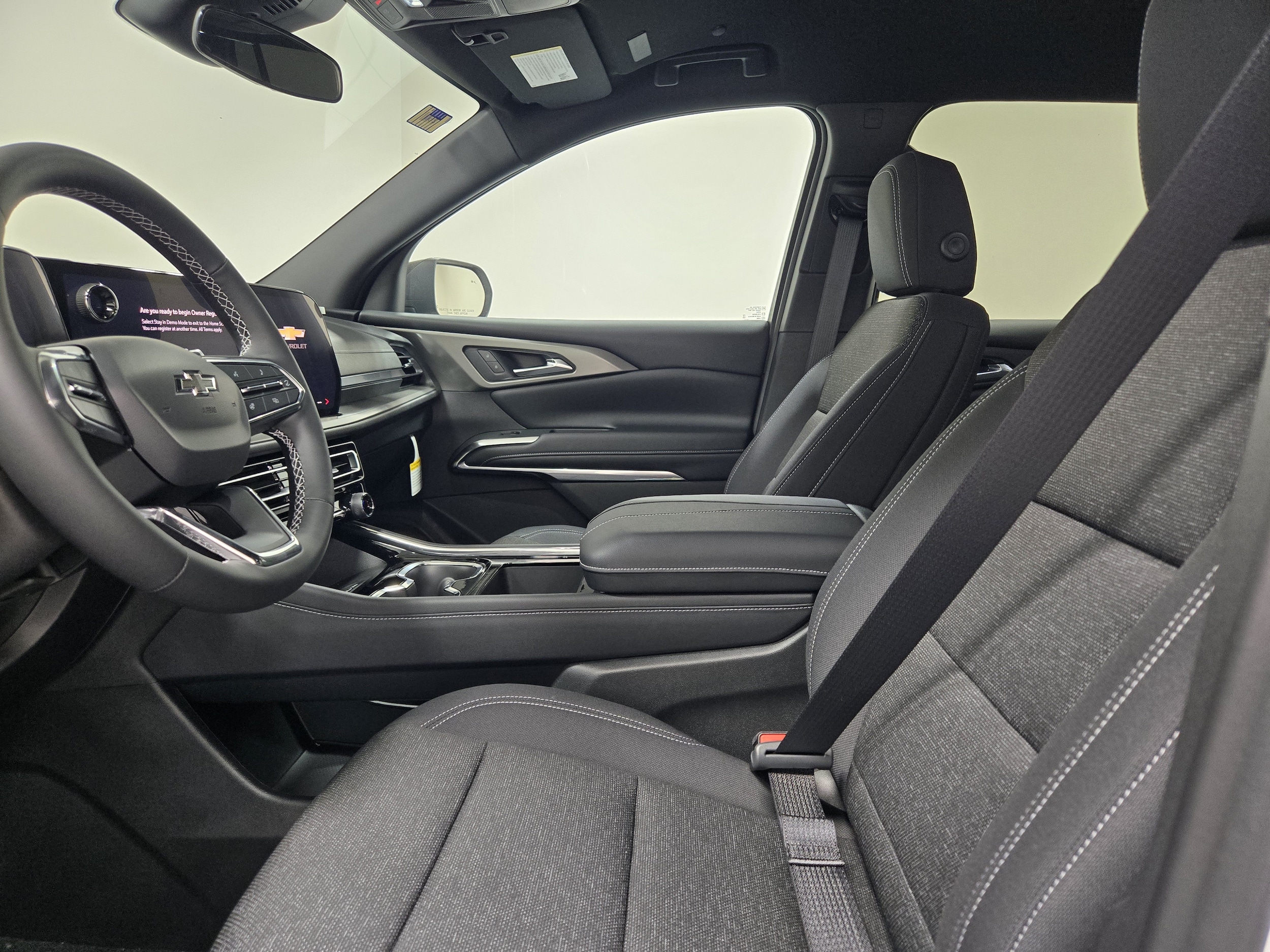 2027 Chevrolet Traverse LT - Photo 23