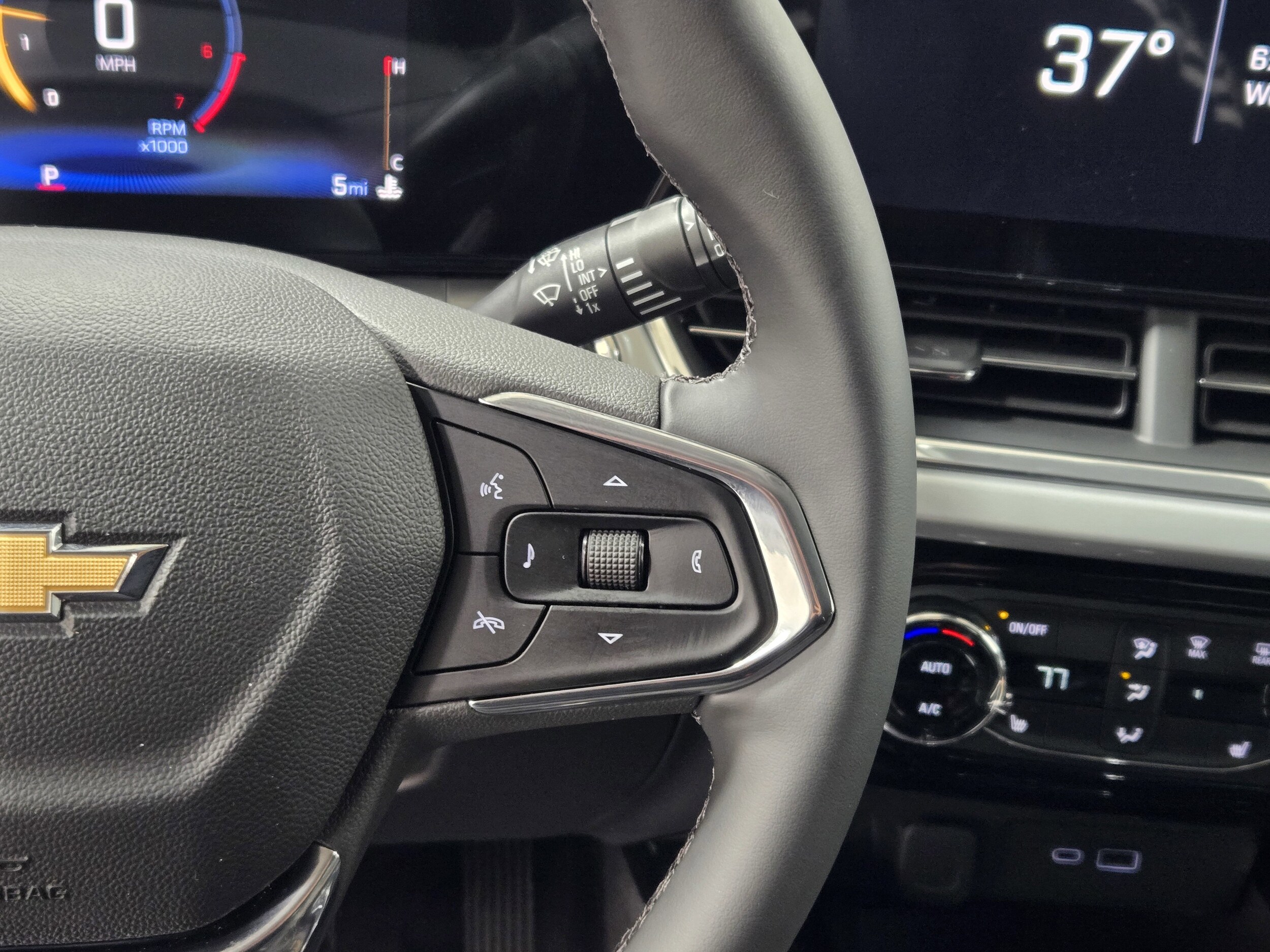 2026 Chevrolet Trax LT - Photo 26