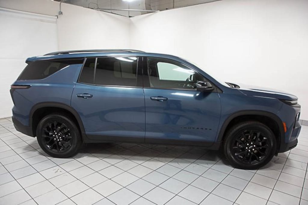 Certified 2024 Chevrolet Traverse LT SUV