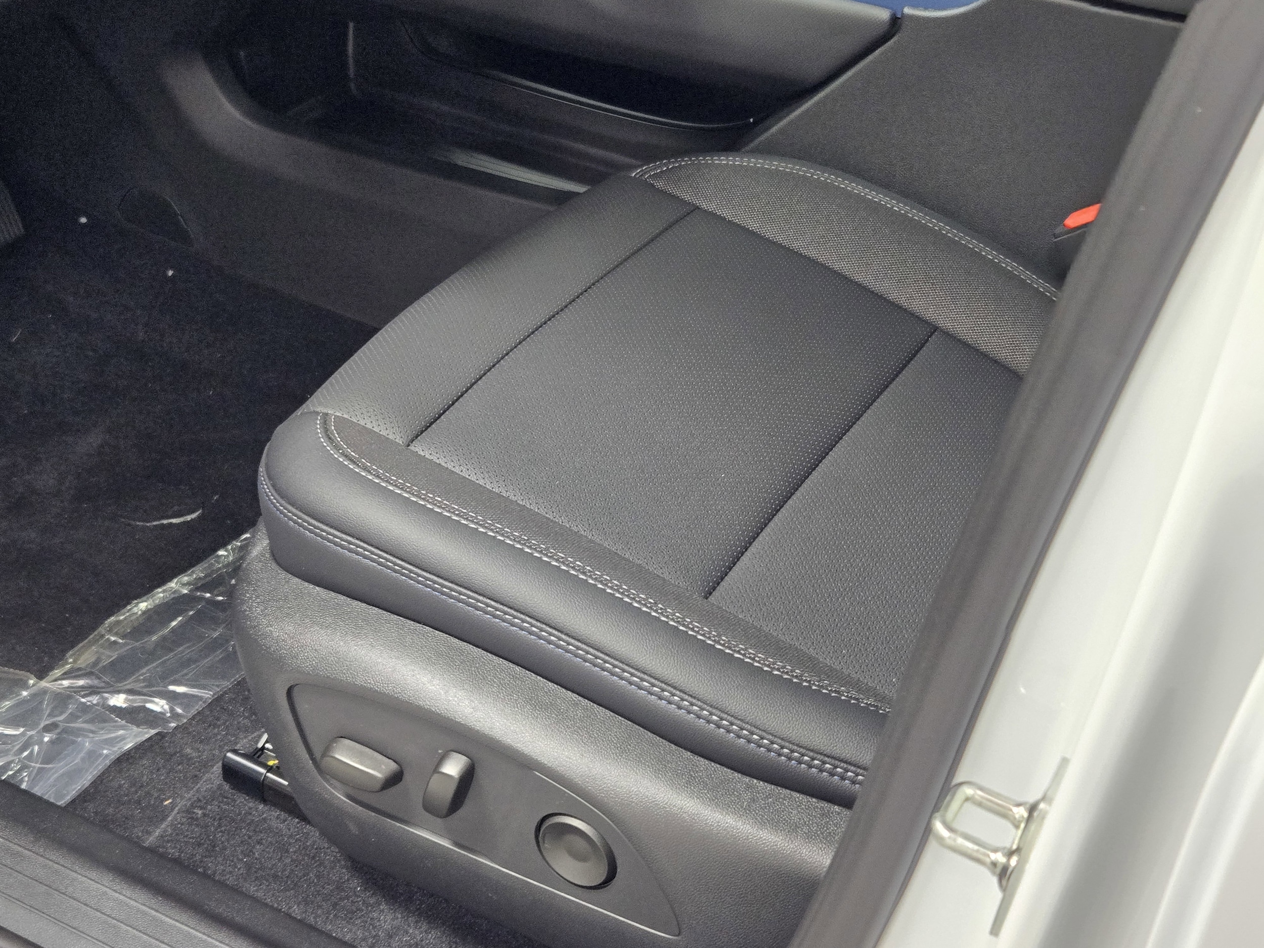 2026 Chevrolet Equinox EV 2LT - Photo 21
