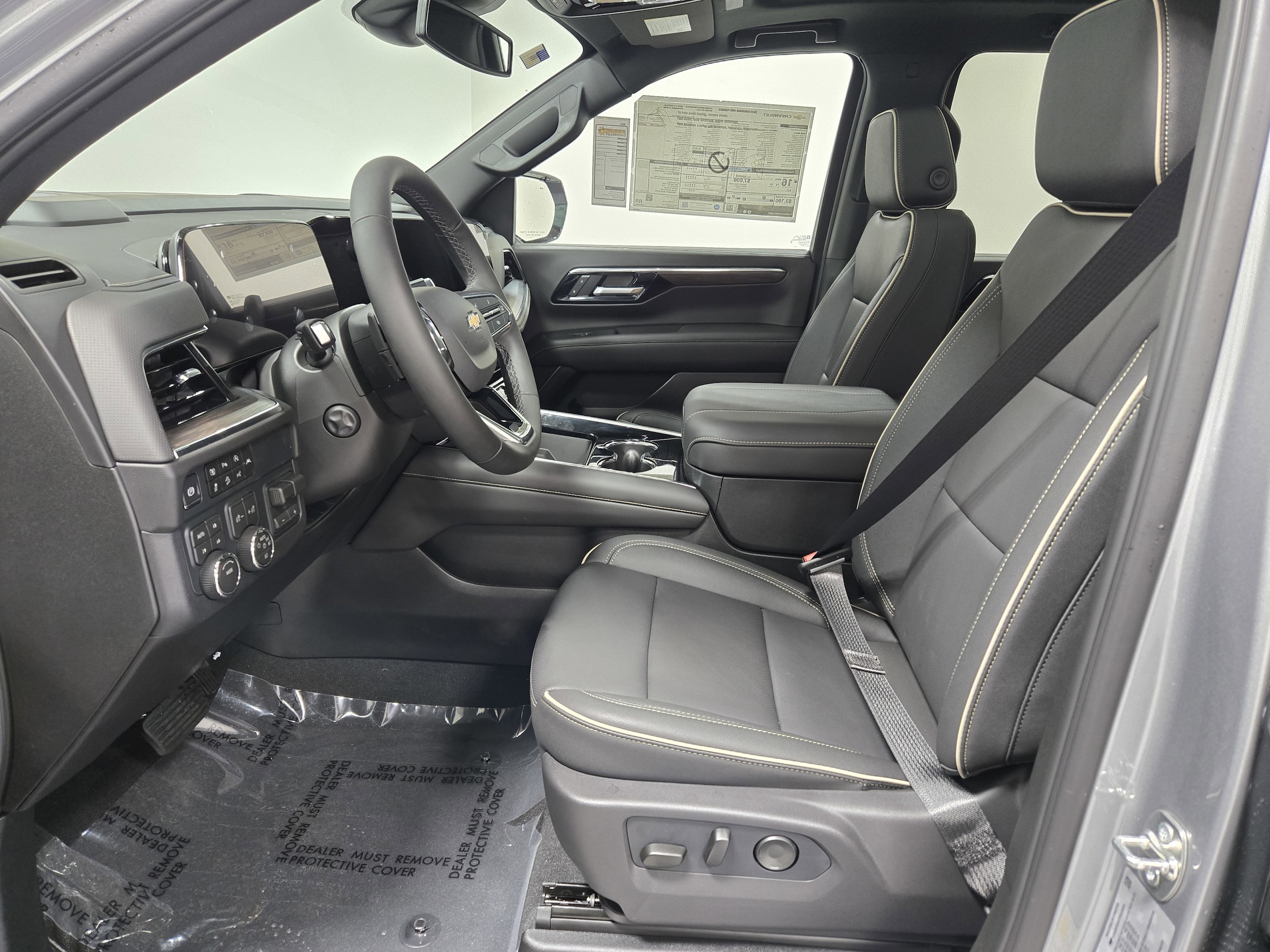 2026 Chevrolet Suburban Premier - Photo 24