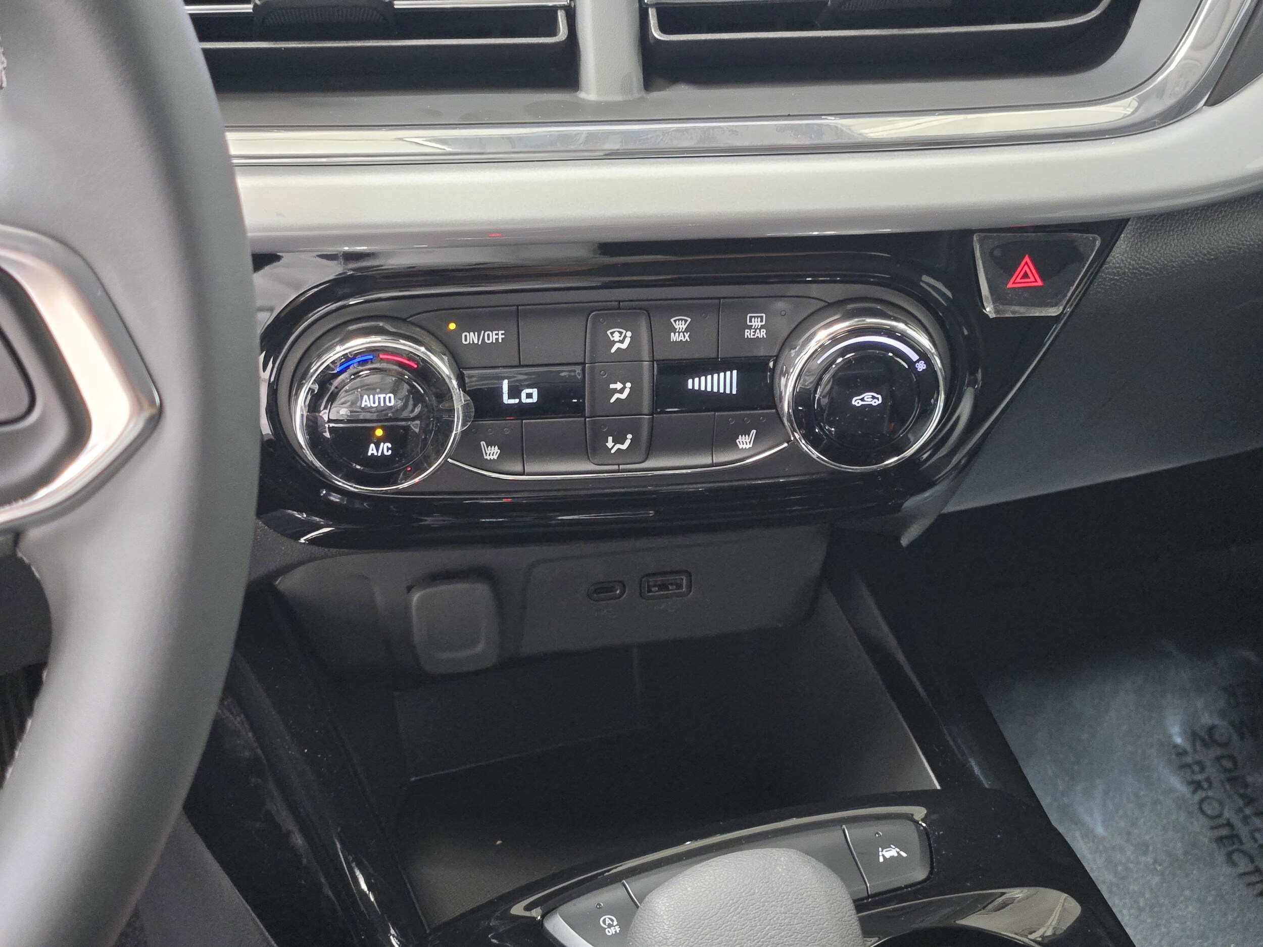2026 Chevrolet Trax LT - Photo 26