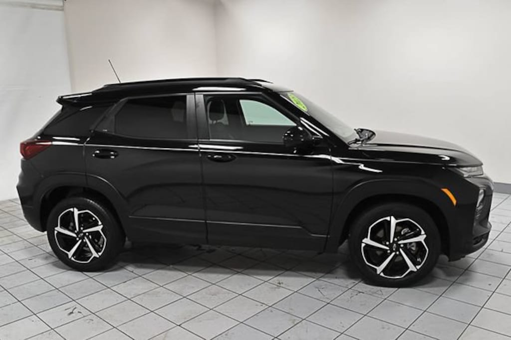 Used 2023 Chevrolet Trailblazer RS SUV