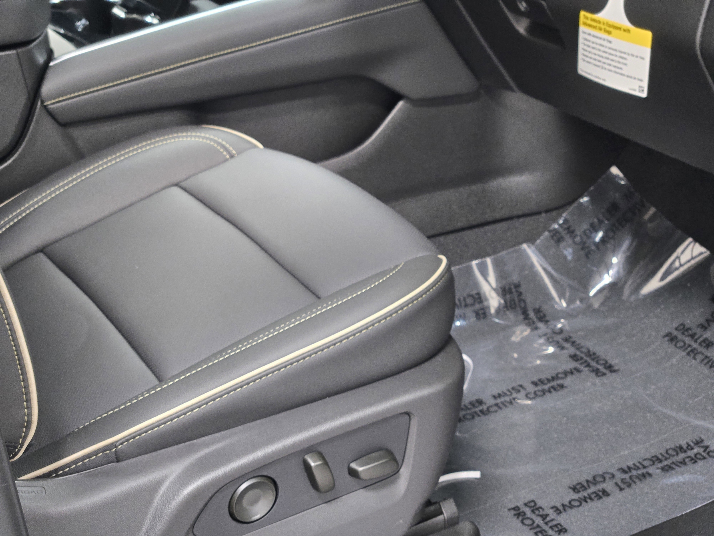 2026 Chevrolet Suburban Premier - Photo 7