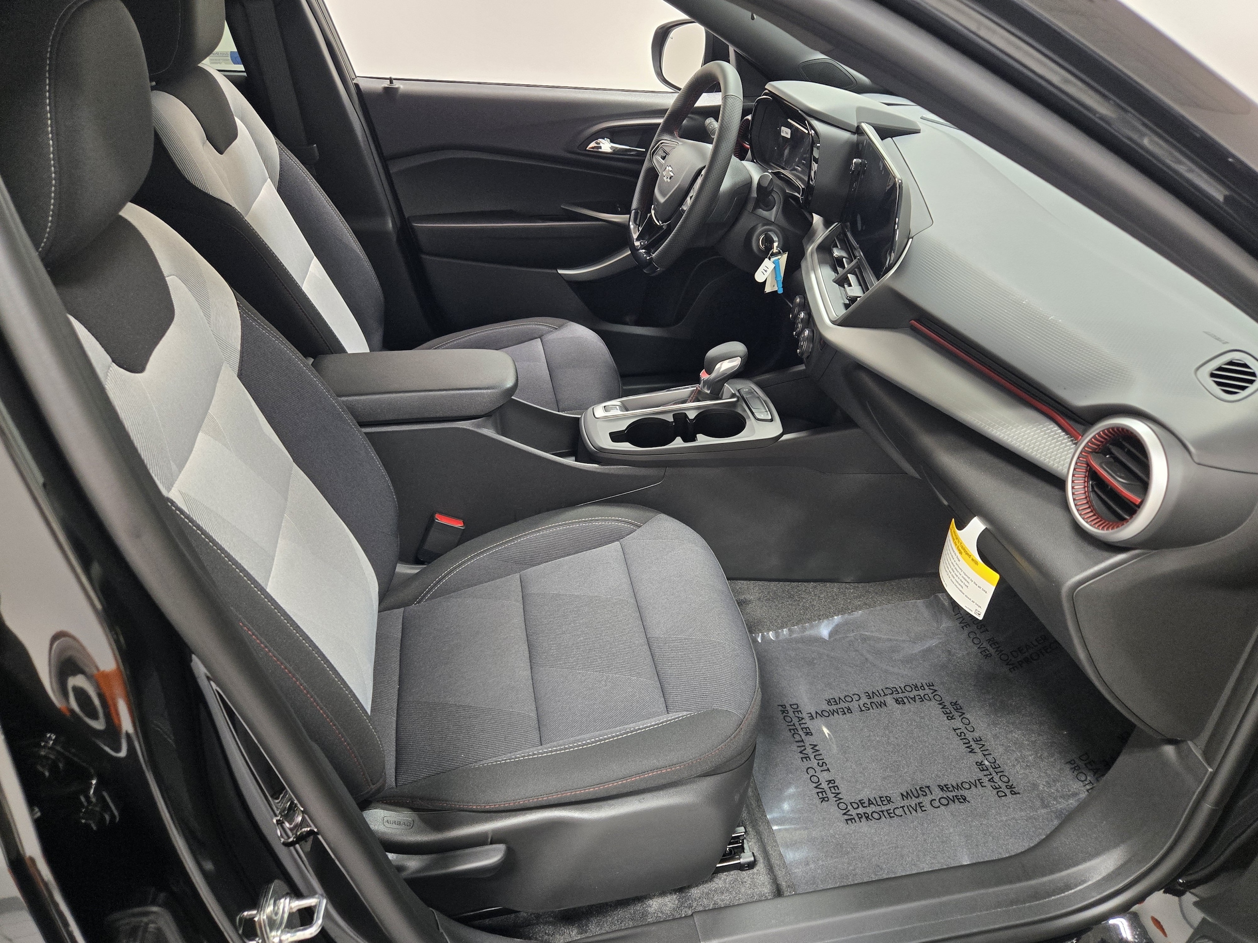 2026 Chevrolet Trax RS - Photo 5