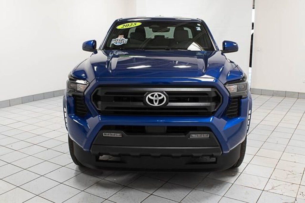 Used 2025 Toyota Tacoma SR5 Truck Double Cab