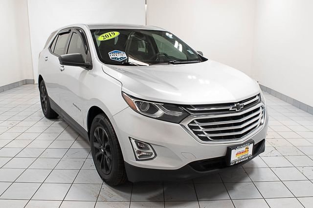 Used 2019 Chevrolet Equinox LS with VIN 3GNAXHEV3KS665920 for sale in Glendale Heights, IL