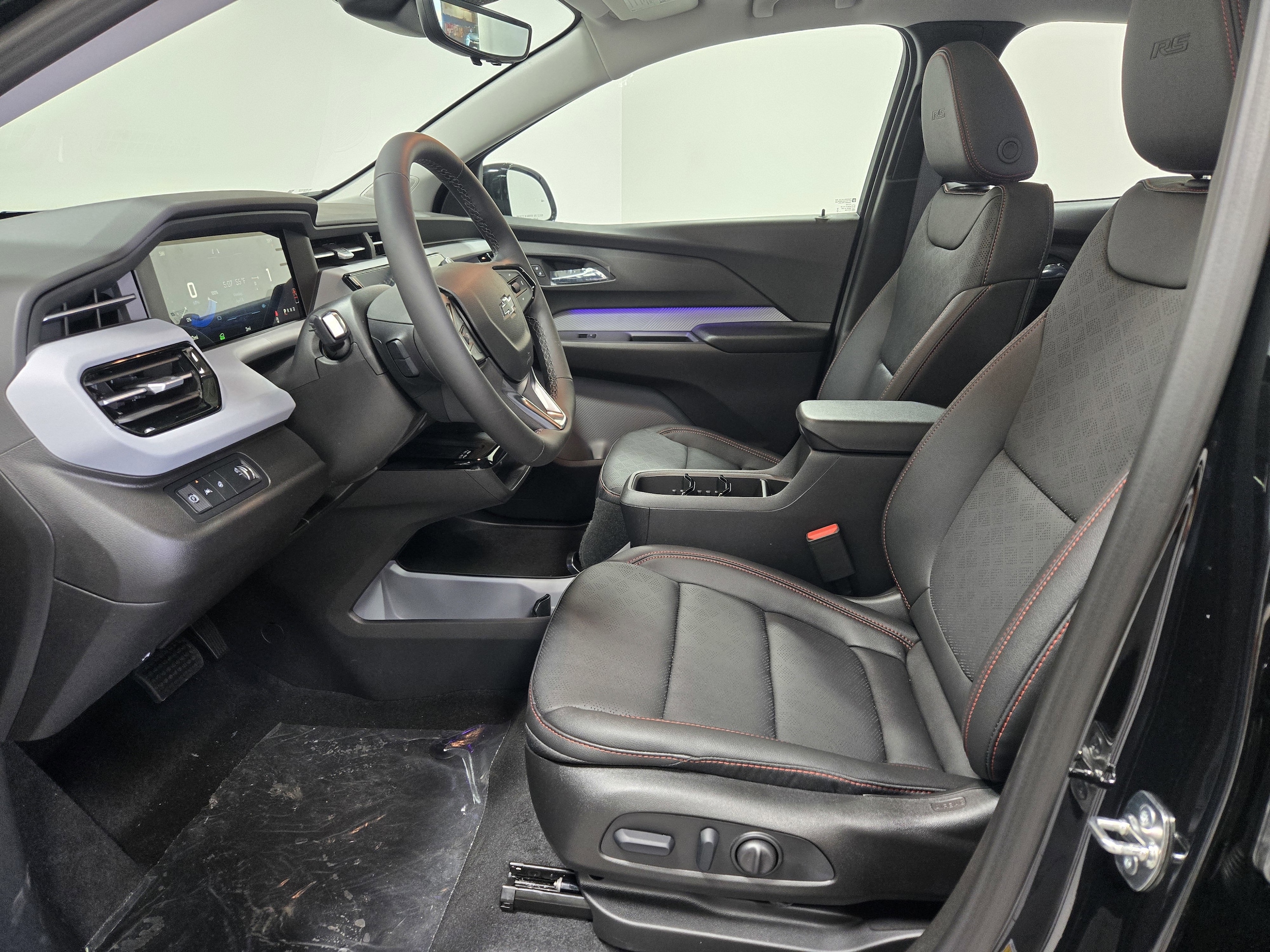 2027 Chevrolet Bolt RS - Photo 21