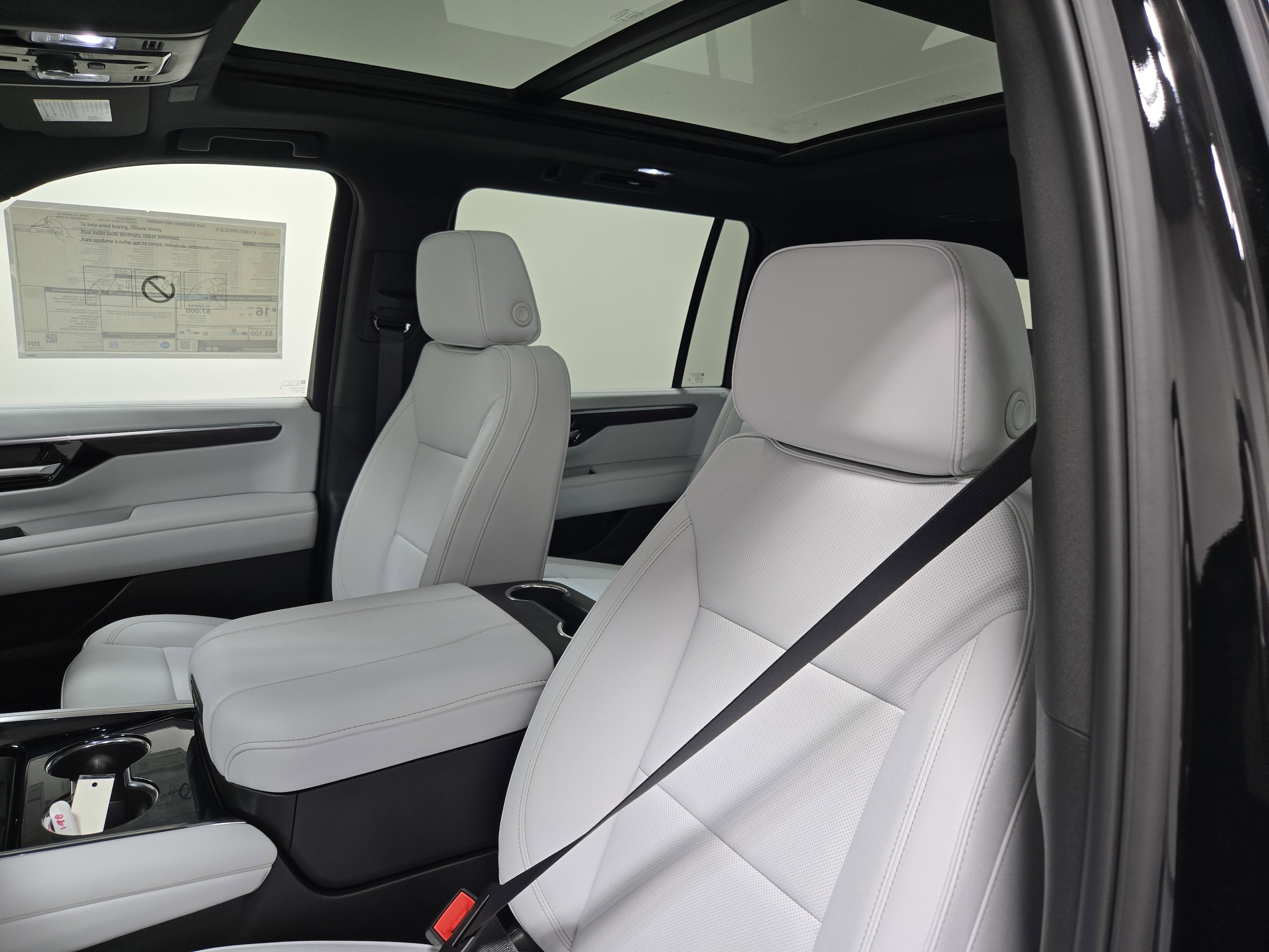 2026 Chevrolet Suburban Premier - Photo 27