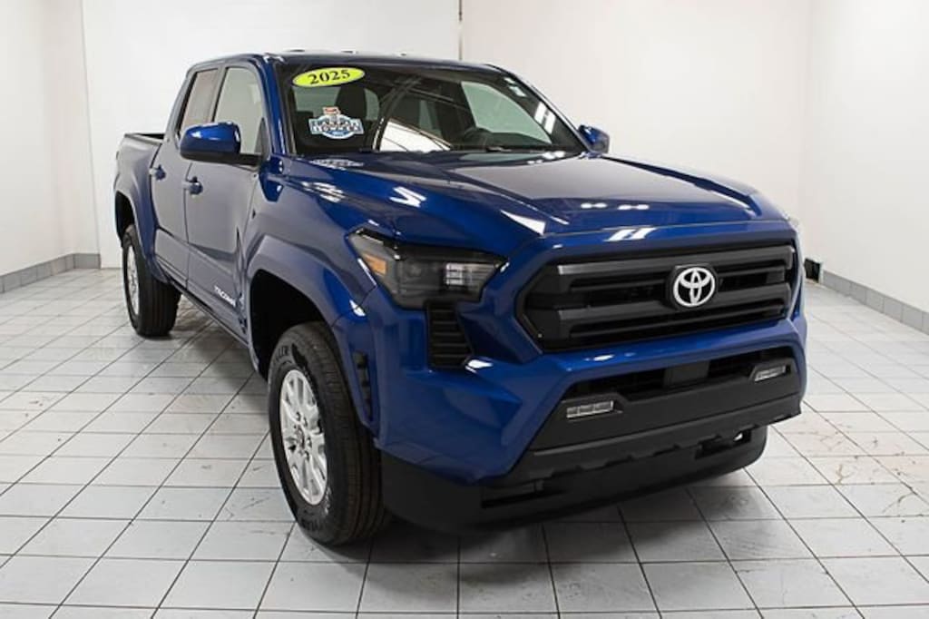 Used 2025 Toyota Tacoma SR5 Truck Double Cab