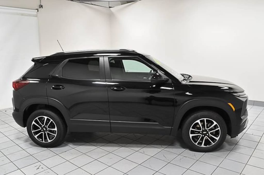 Used 2024 Chevrolet Trailblazer LT SUV