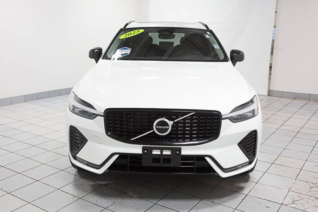 Used 2023 Volvo XC60 Plus Dark Theme SUV