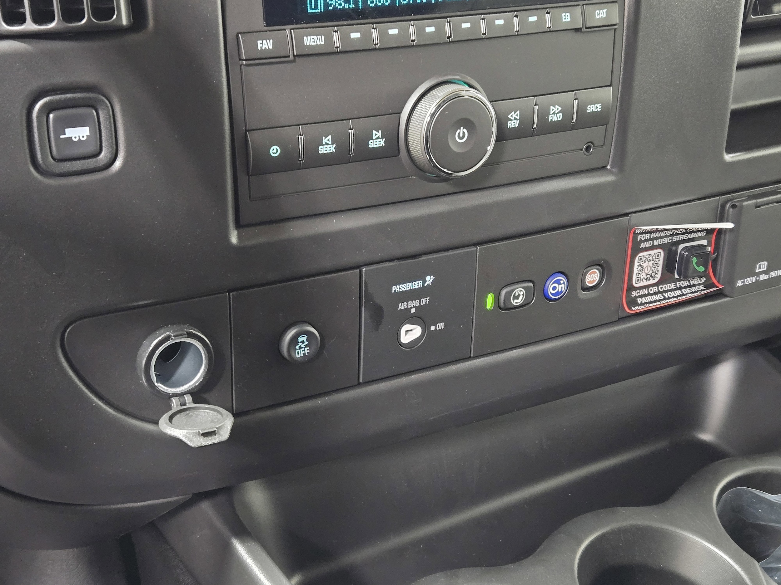 2025 Chevrolet Express Cargo Work Van - Photo 16