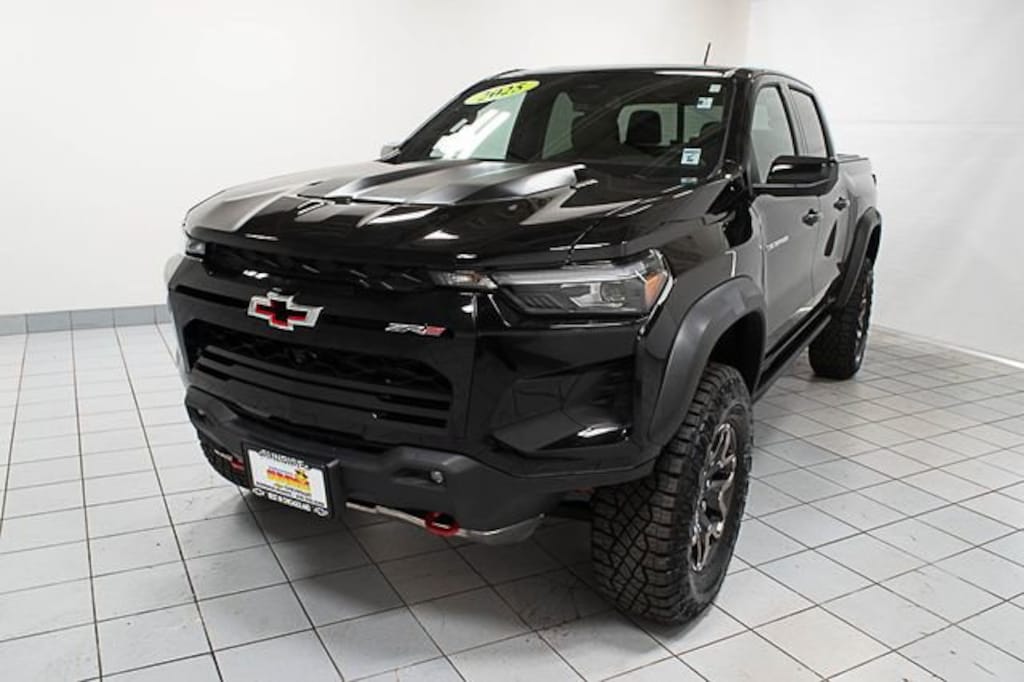 Used 2025 Chevrolet Colorado ZR2 Truck Crew Cab