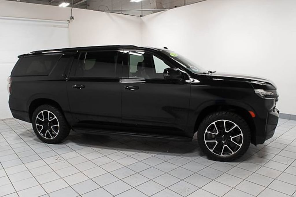 Used 2024 Chevrolet Suburban RST SUV