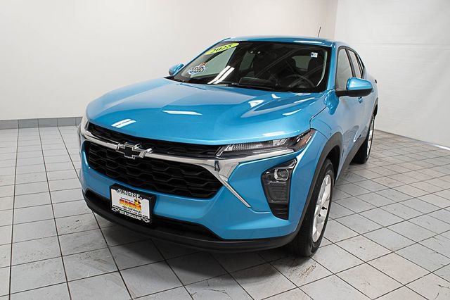 2025 Chevrolet Trax LS's photo