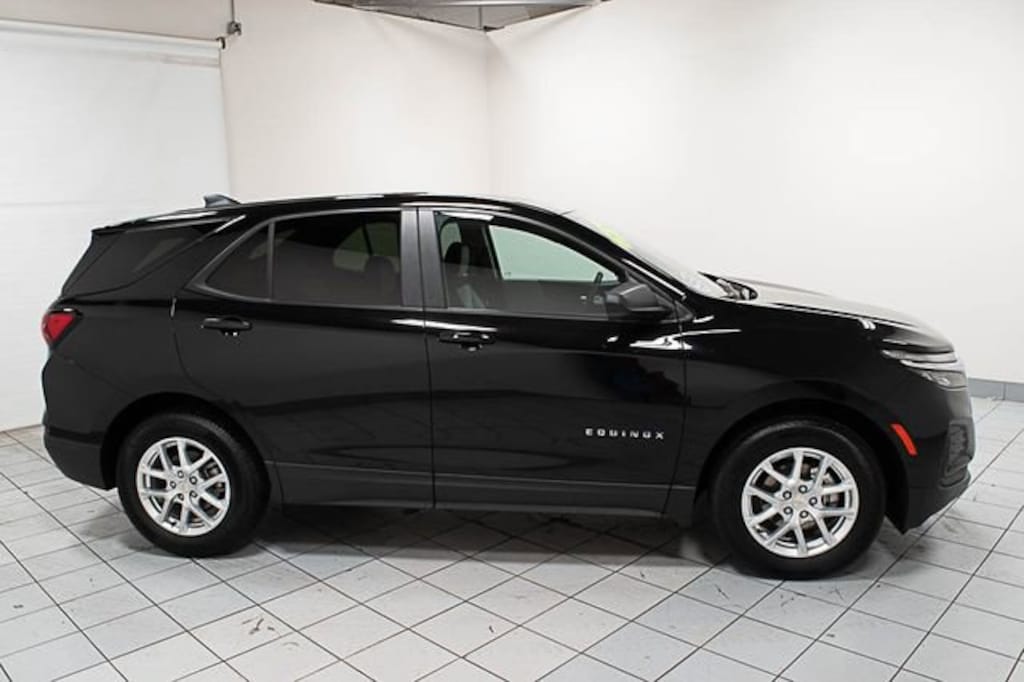 Used 2024 Chevrolet Equinox LS SUV