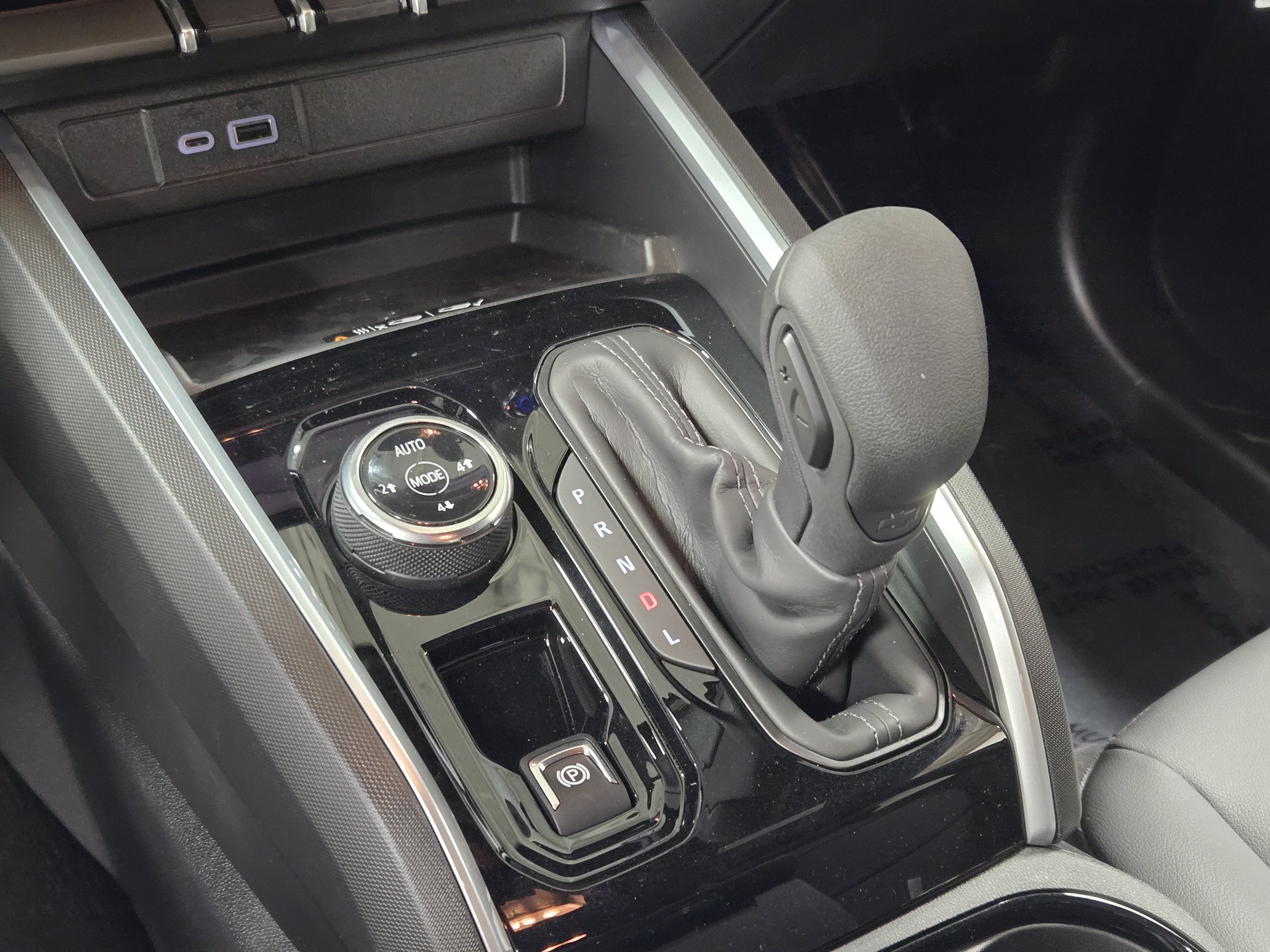 2026 Chevrolet Colorado Trail Boss - Photo 25