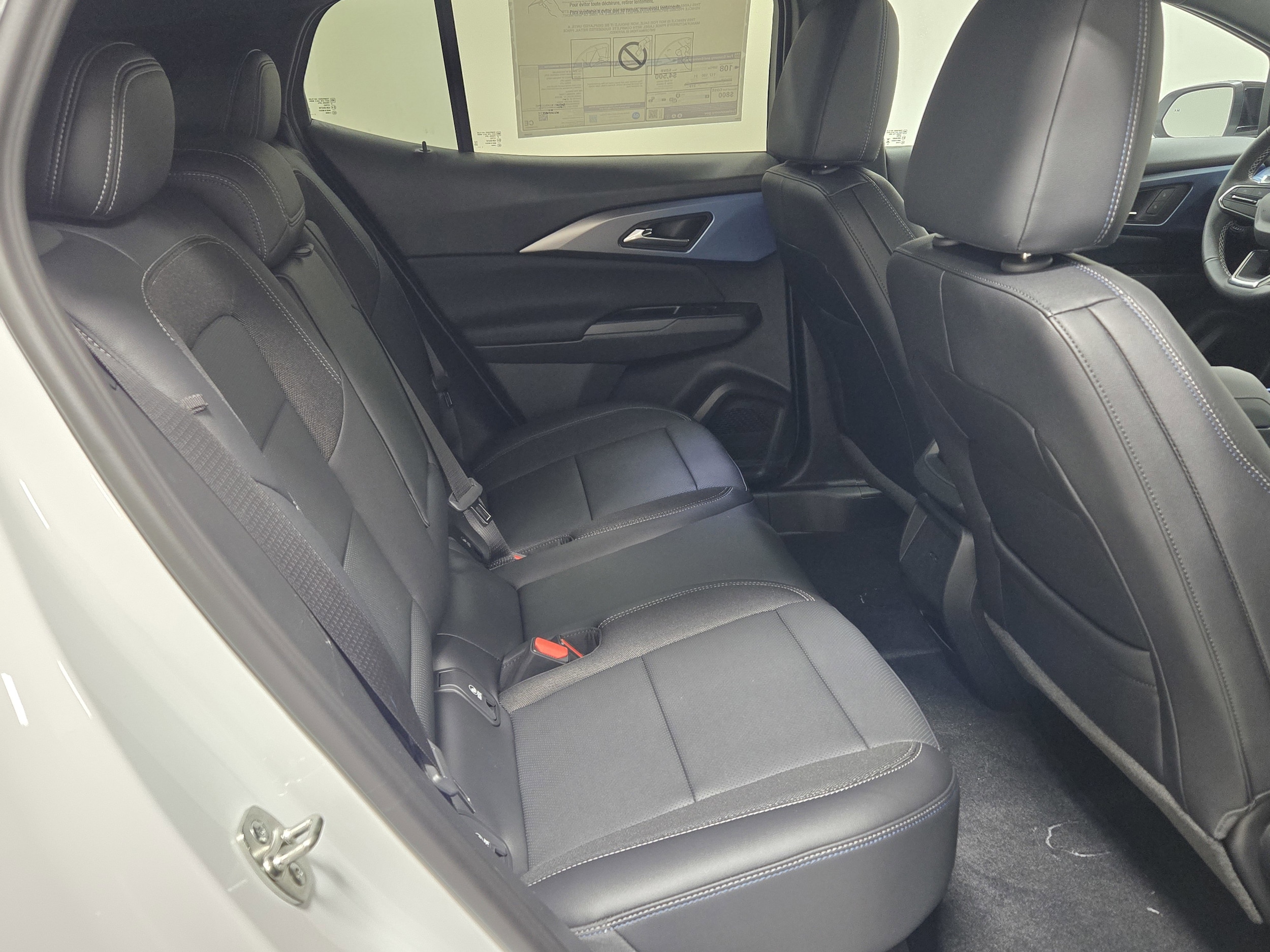 2026 Chevrolet Equinox EV 2LT - Photo 8
