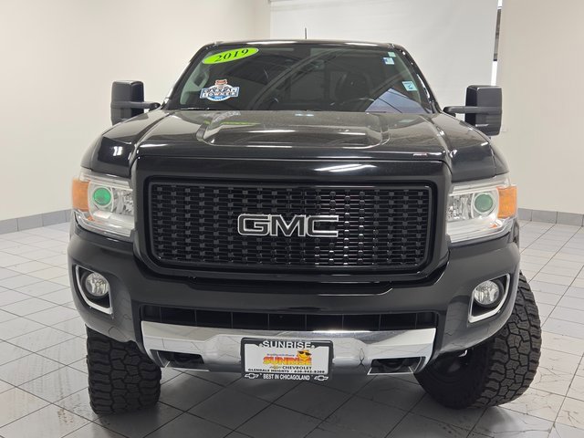 2019 Gmc Canyon Denali photo 2