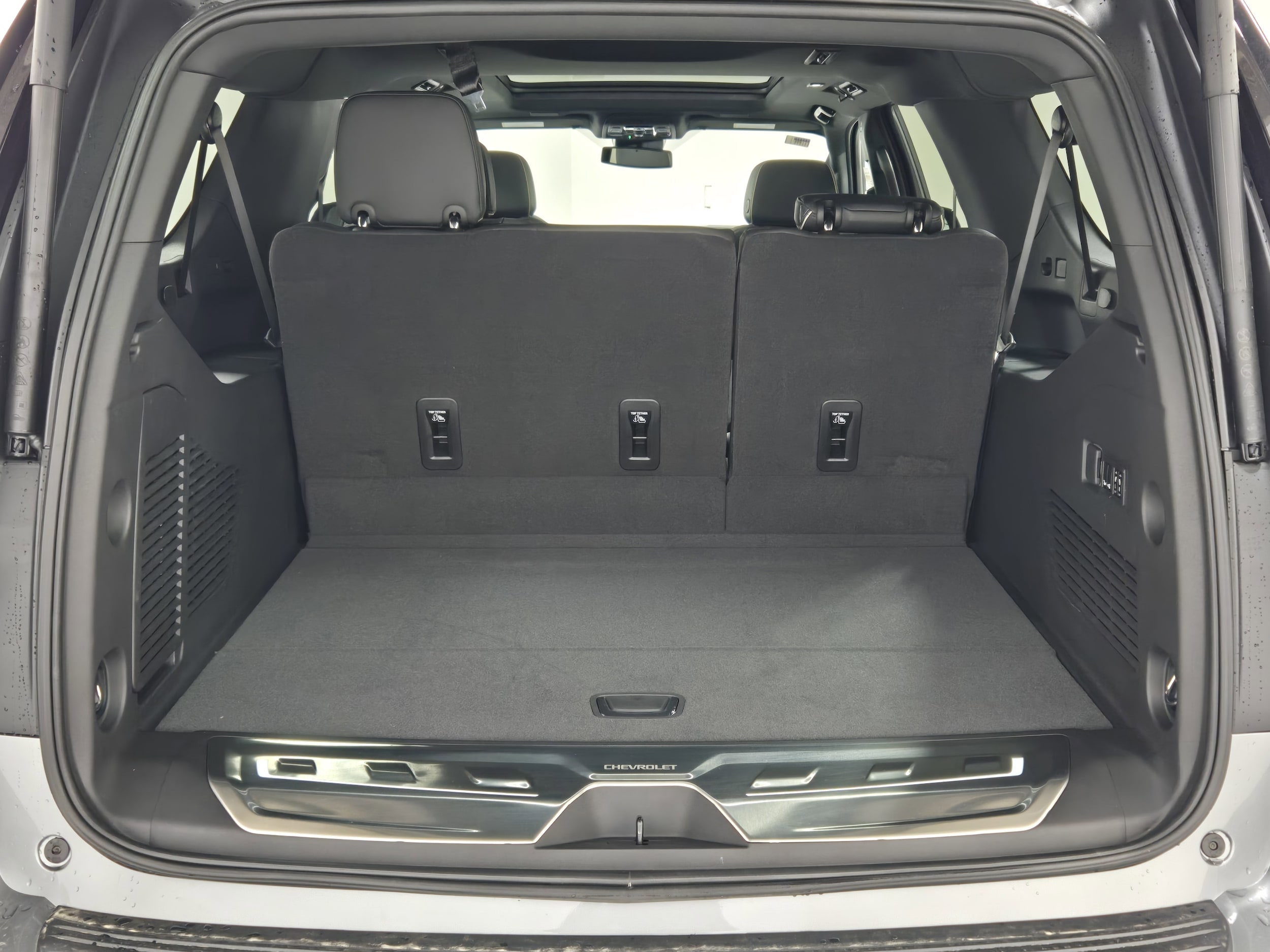 2026 Chevrolet Suburban Premier - Photo 15