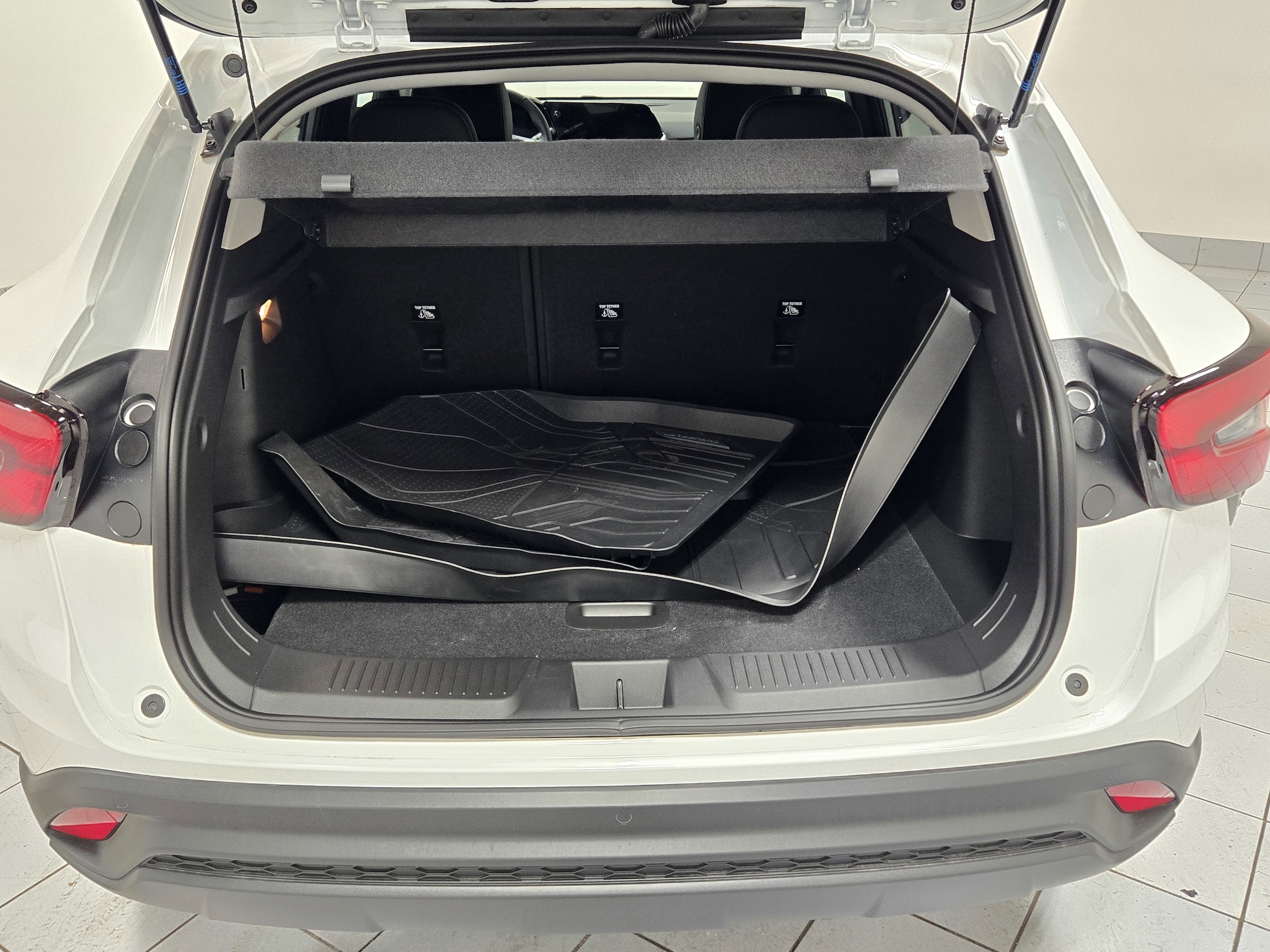 2026 Chevrolet Trax LT - Photo 13