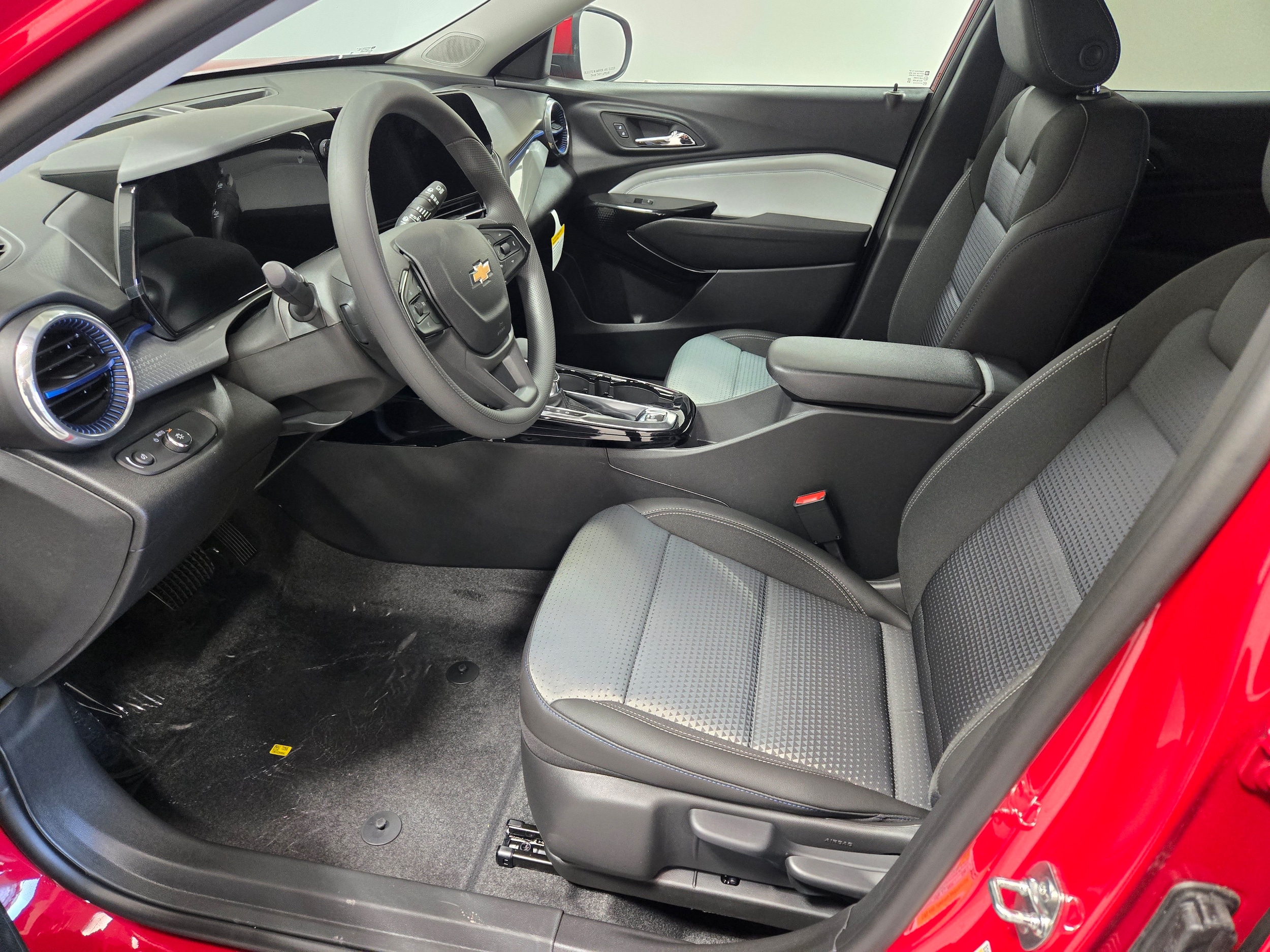 2026 Chevrolet Trax LT - Photo 19