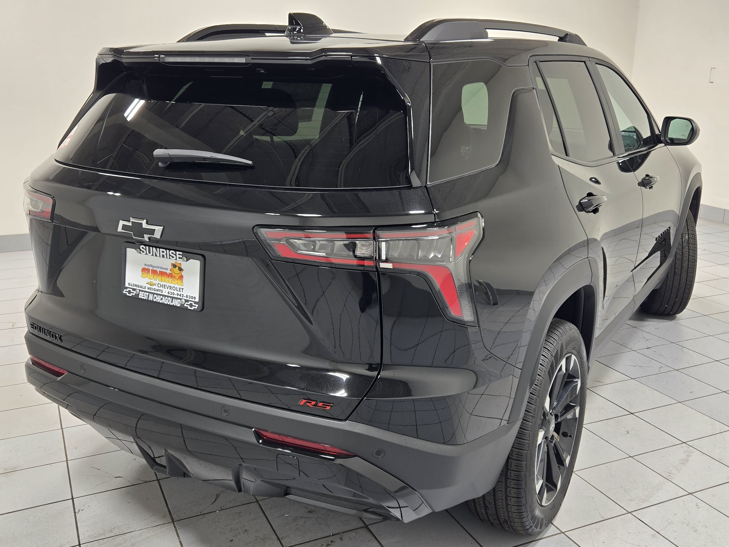 2027 Chevrolet Equinox RS - Photo 10