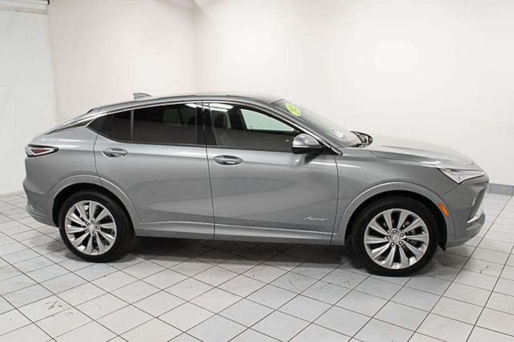 Used 2025 Buick Envista Avenir SUV