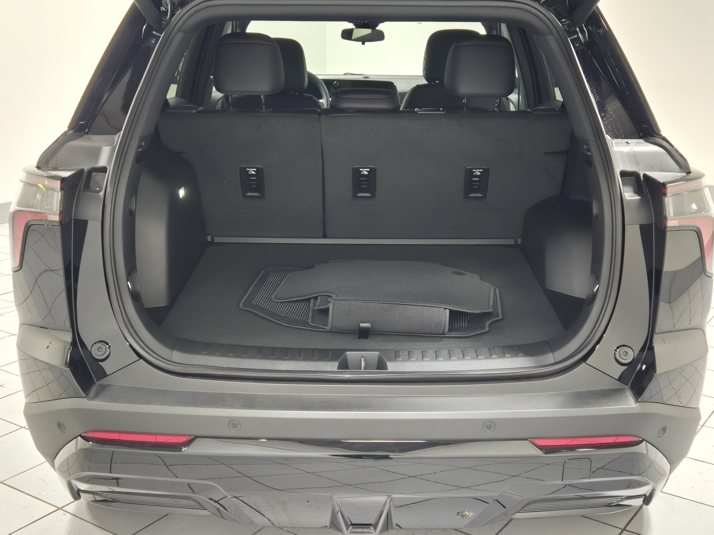 2027 Chevrolet Equinox RS - Photo 12