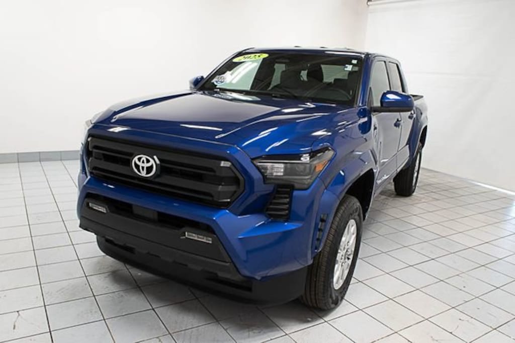 Used 2025 Toyota Tacoma SR5 Truck Double Cab