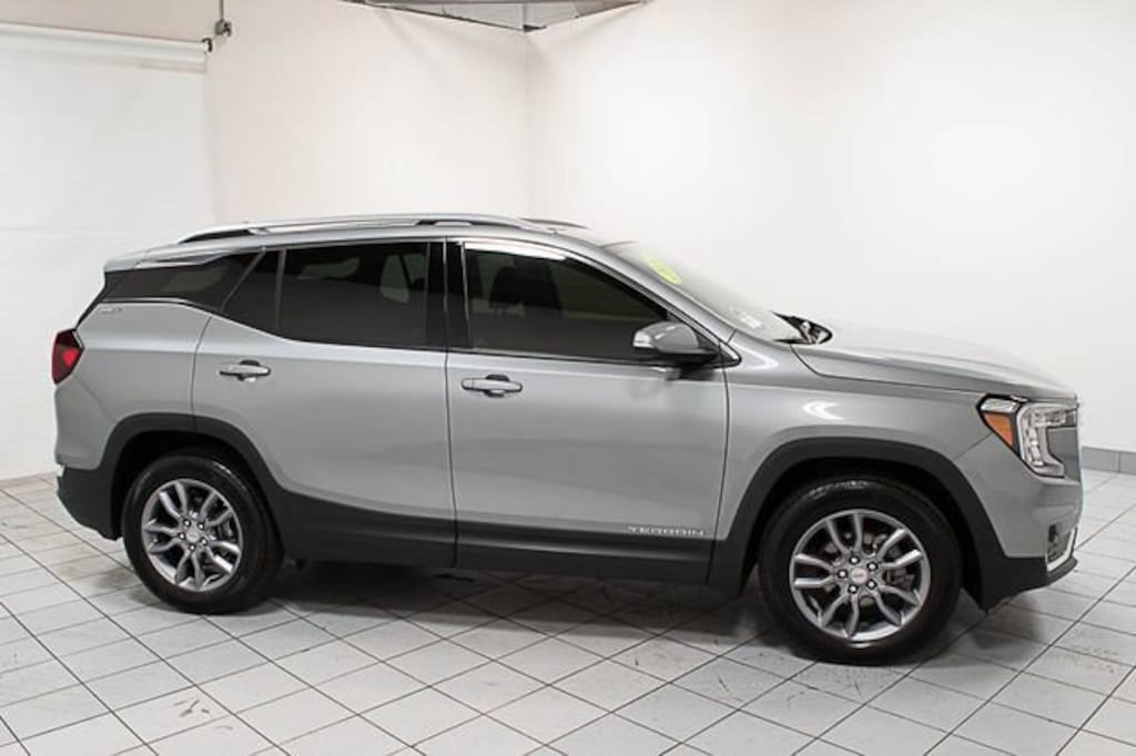 Used 2023 GMC Terrain SLT SUV