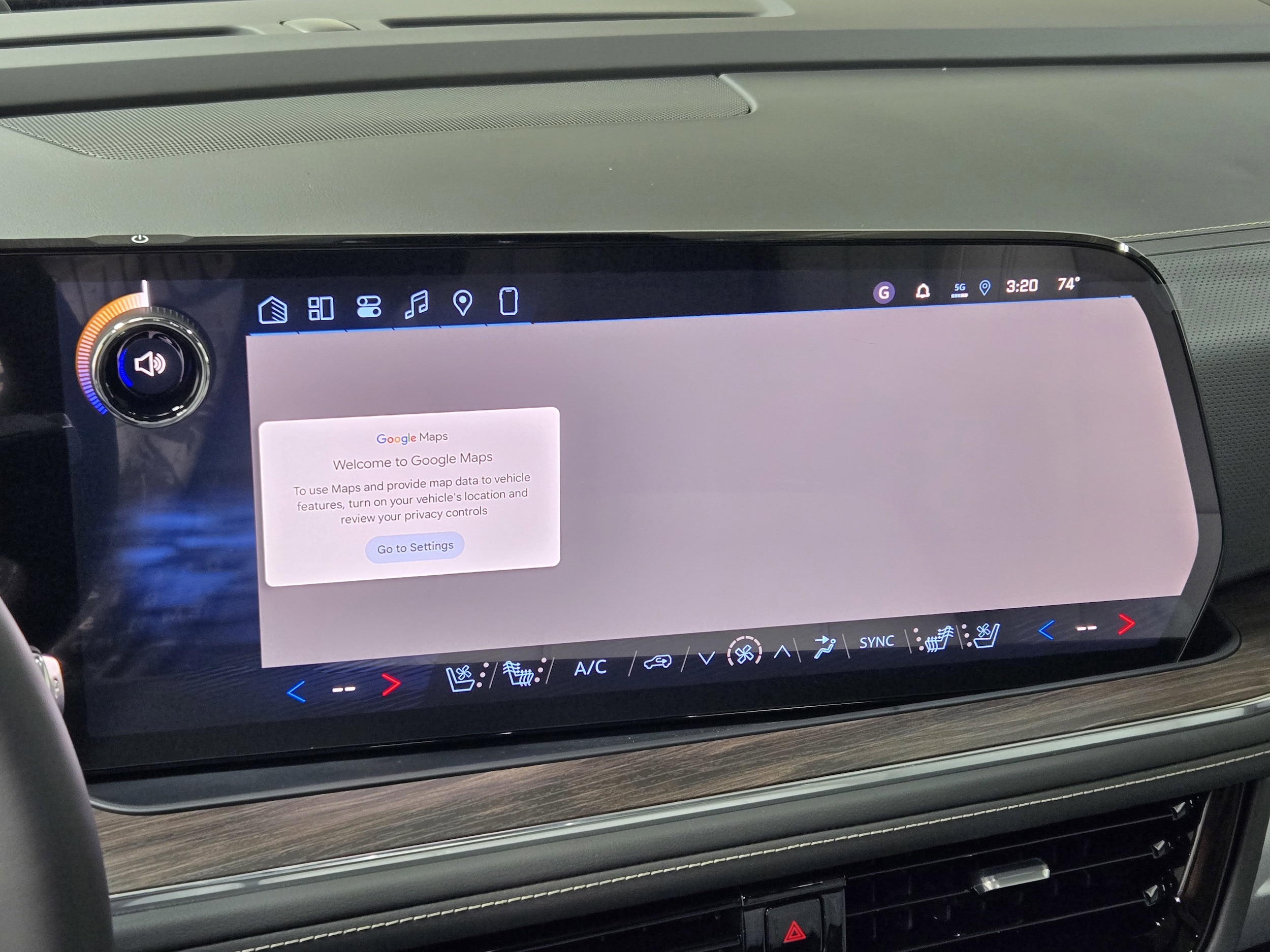 2026 Chevrolet Suburban Premier - Photo 28