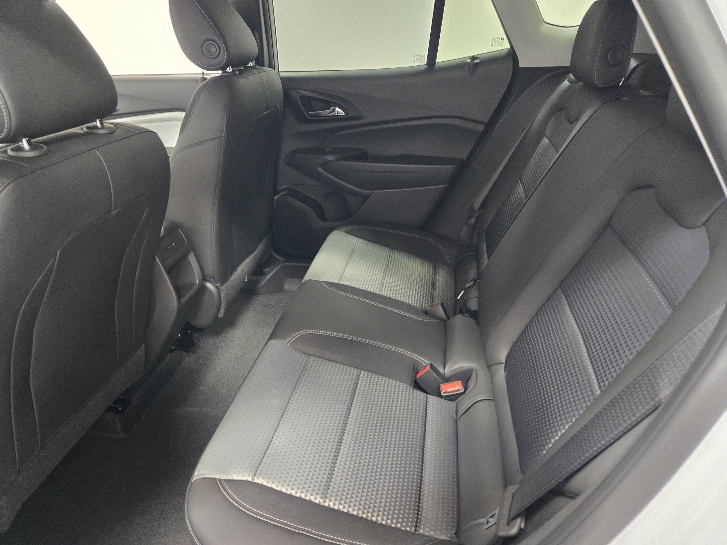 2026 Chevrolet Trax LT - Photo 14