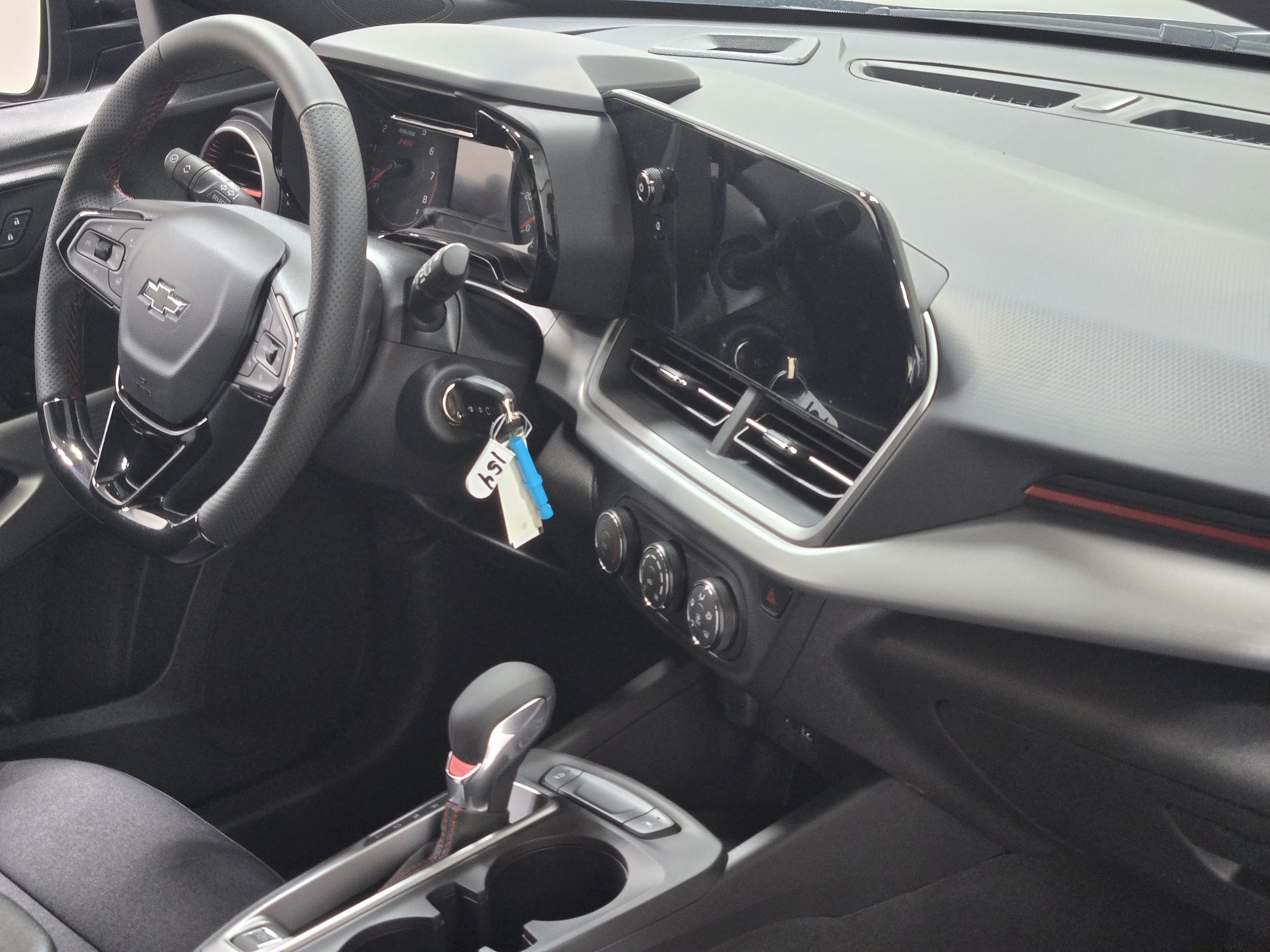 2026 Chevrolet Trax RS - Photo 7