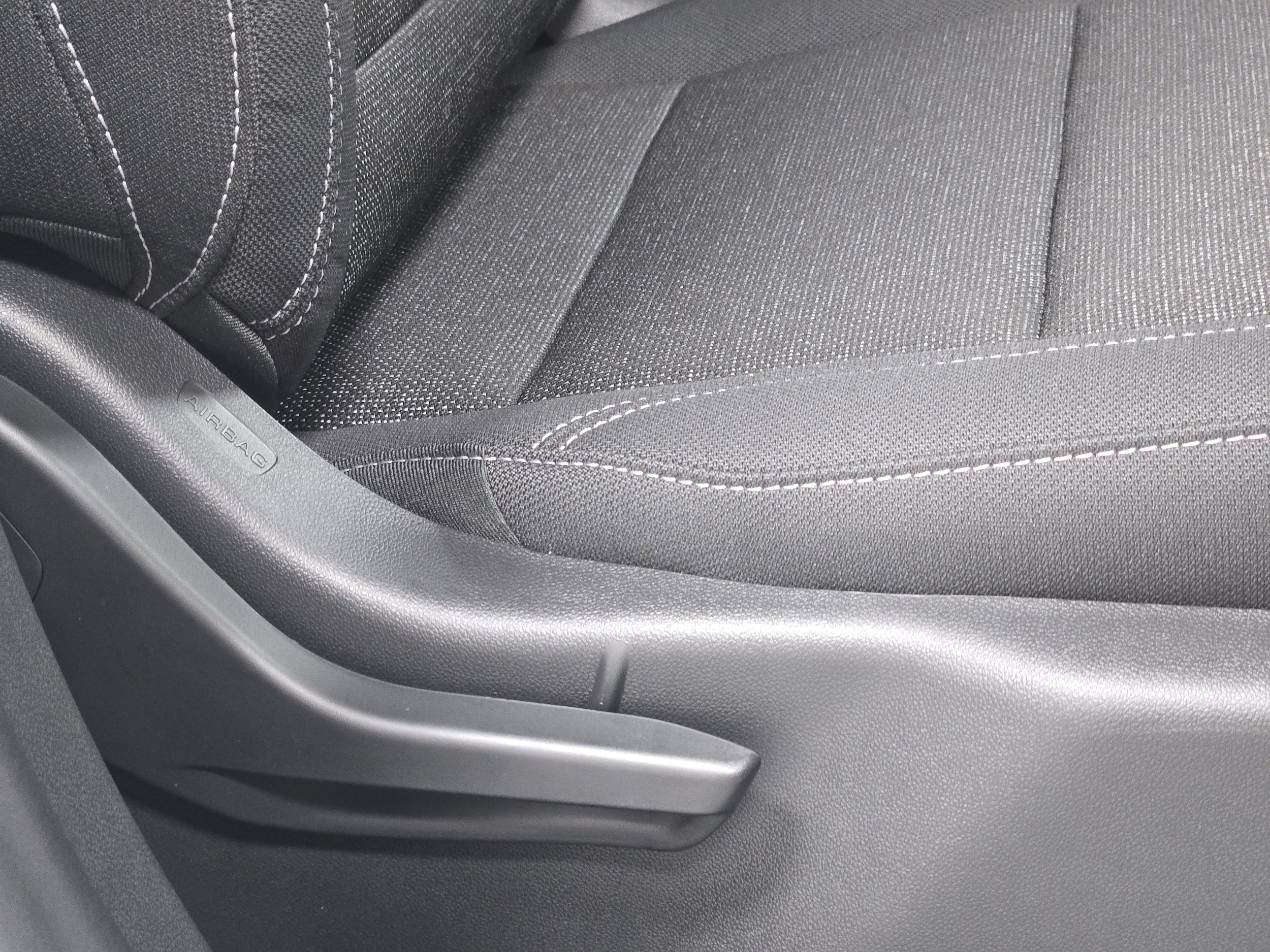 2027 Chevrolet Traverse LT - Photo 6