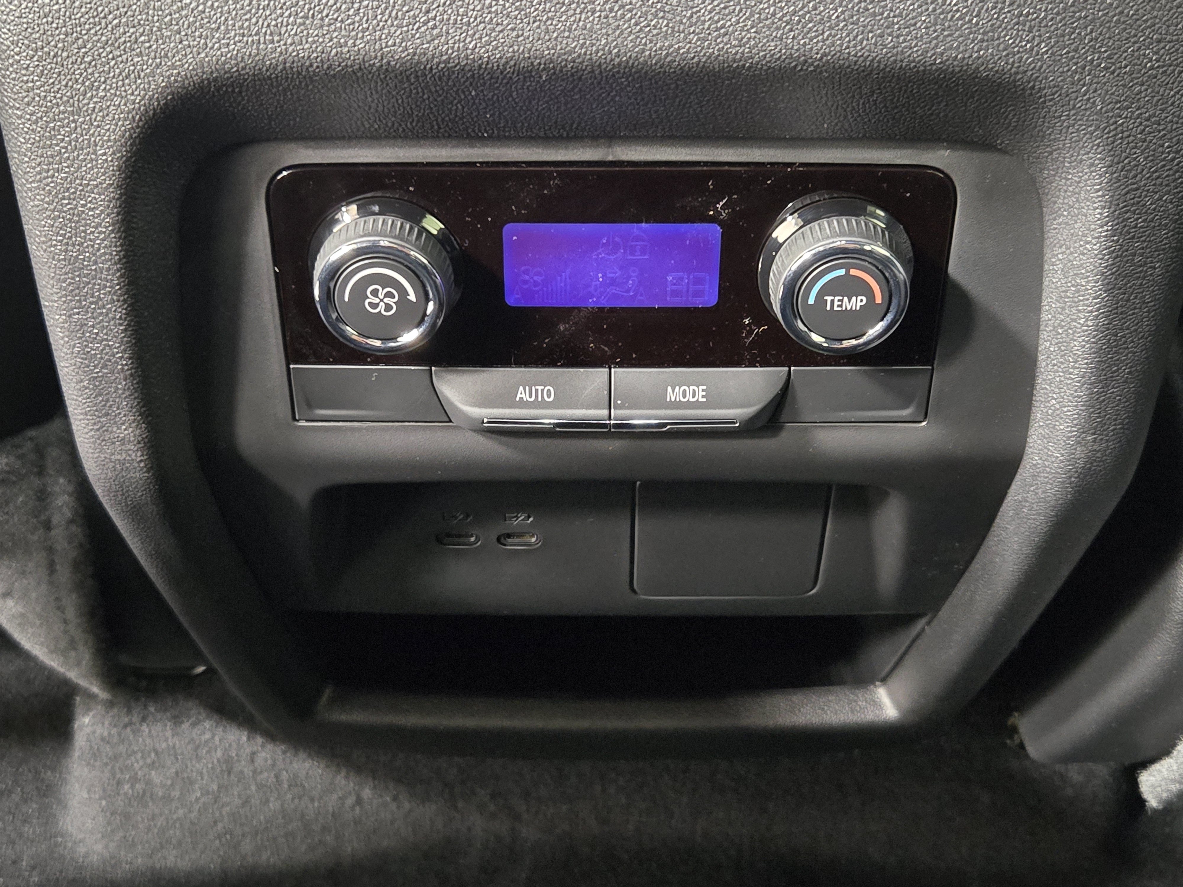 2027 Chevrolet Traverse LT - Photo 18