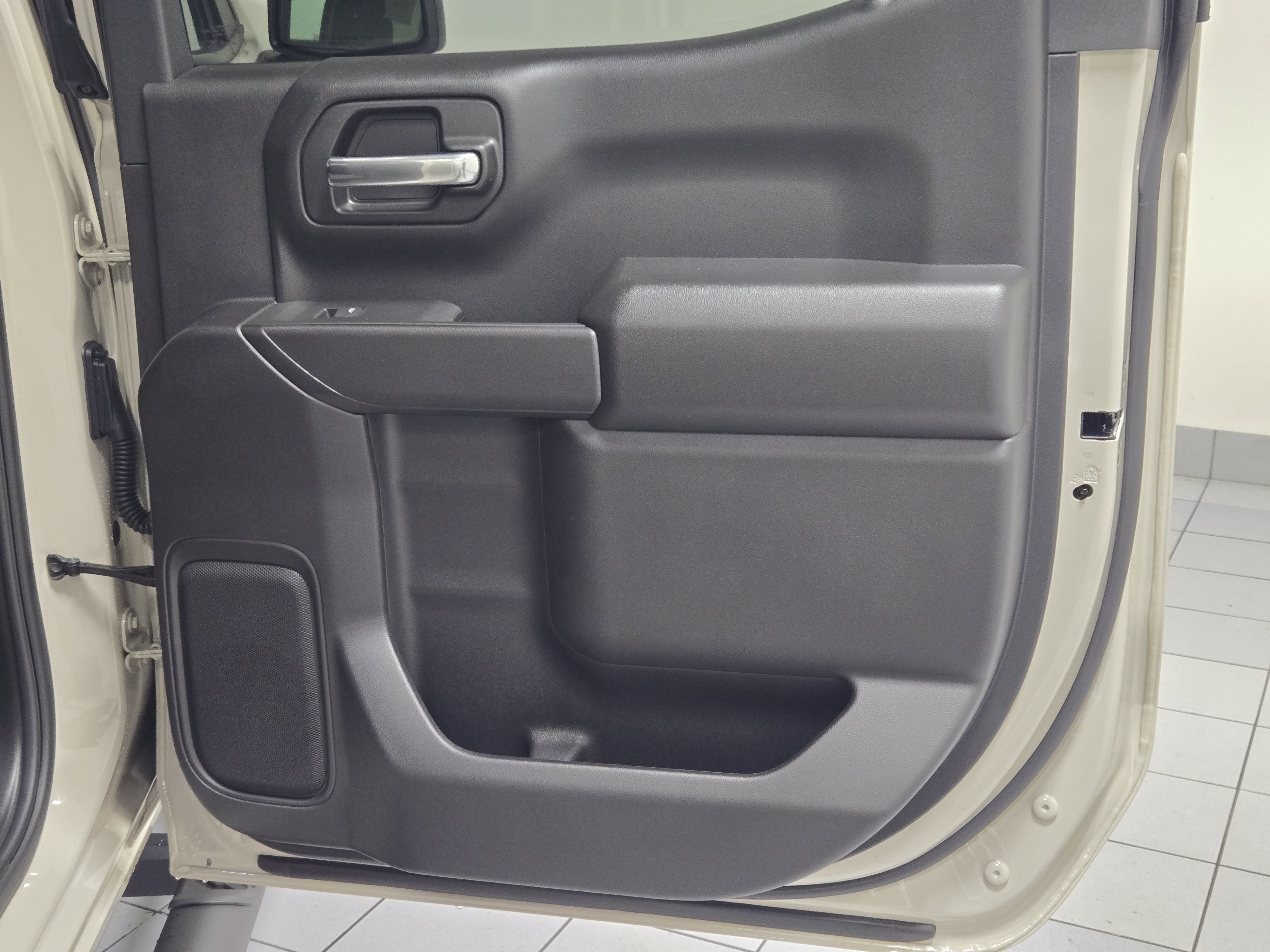 2026 Chevrolet Silverado 1500 Custom - Photo 7
