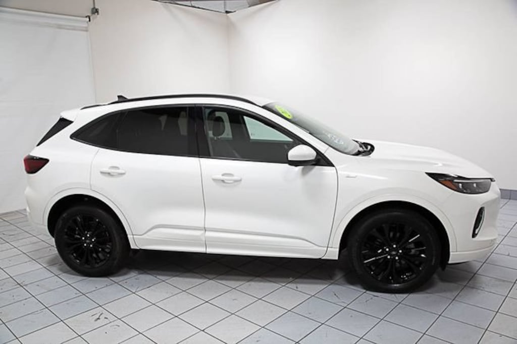 Used 2023 Ford Escape ST-Line Elite SUV