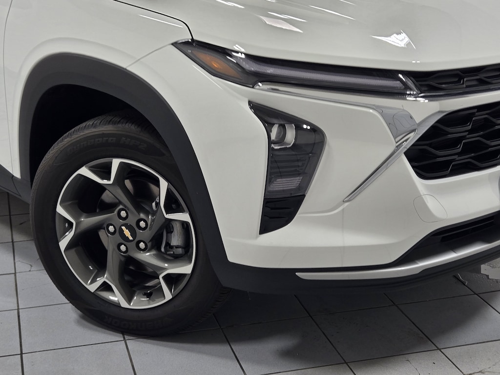 New 2026 Chevrolet Trax LT SUV