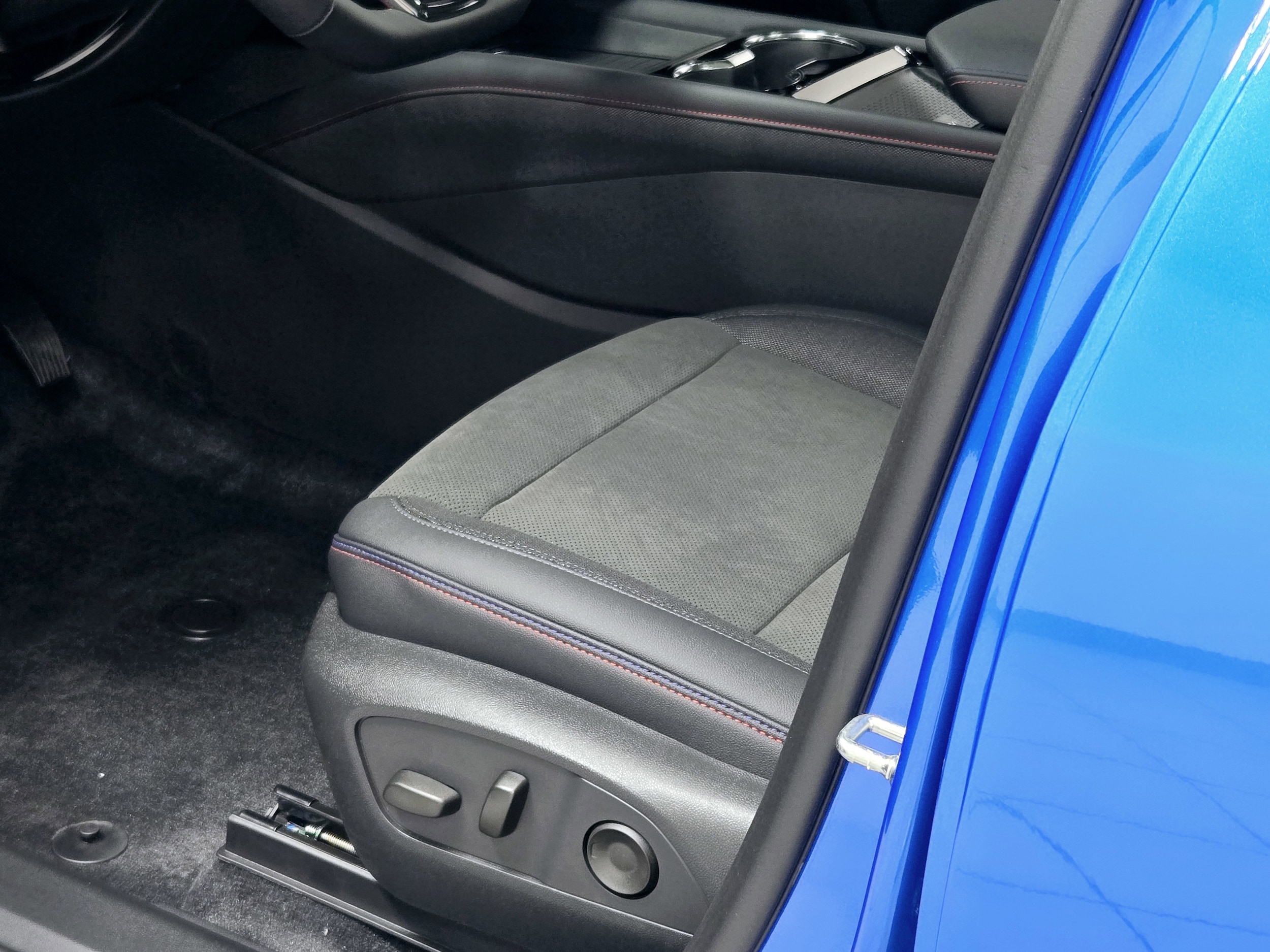 2025 Chevrolet Blazer EV RS - Photo 22