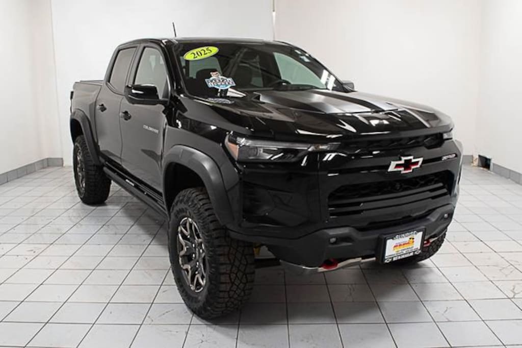 Used 2025 Chevrolet Colorado ZR2 Truck Crew Cab
