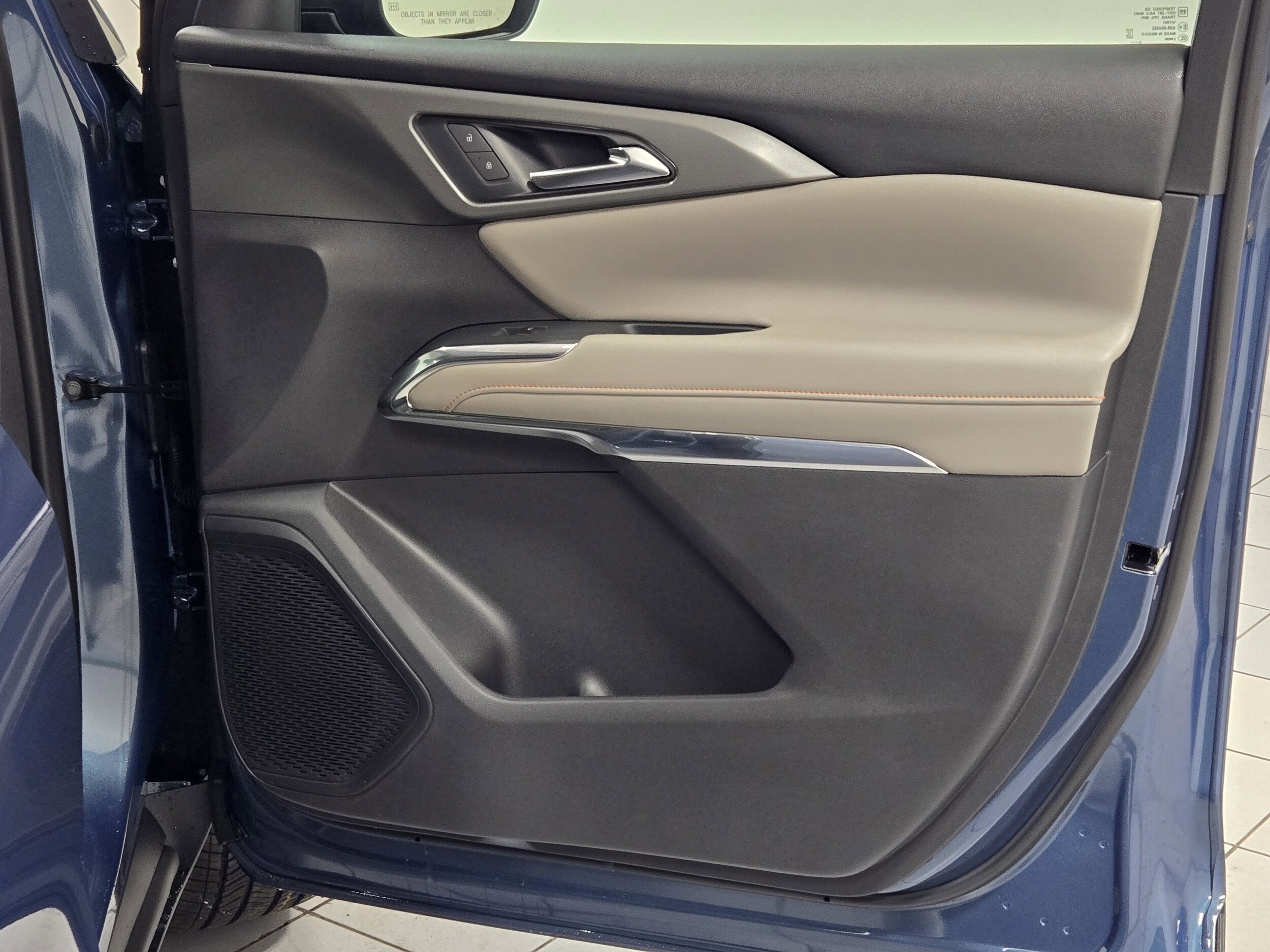 2026 Chevrolet Traverse photo 4