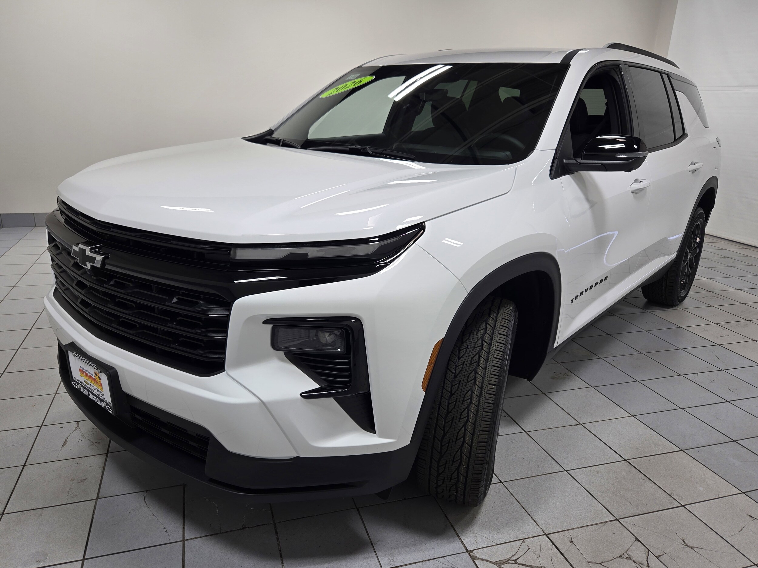 2026 Chevrolet Traverse photo 2