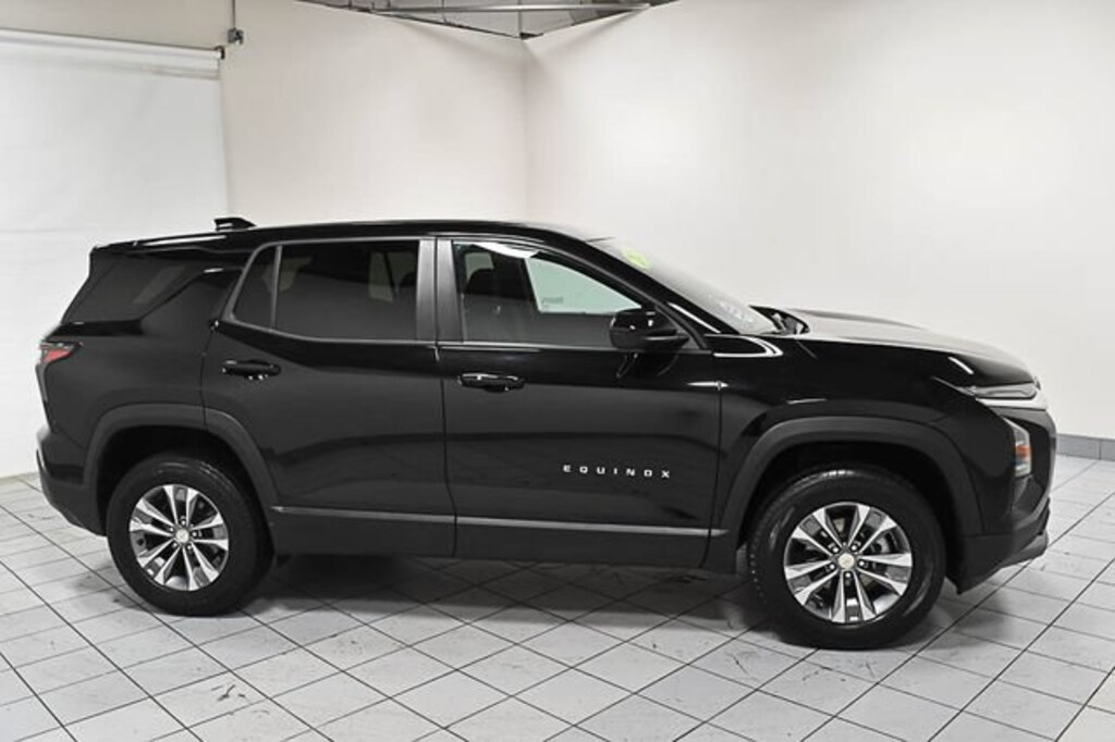 Used 2025 Chevrolet Equinox LT SUV