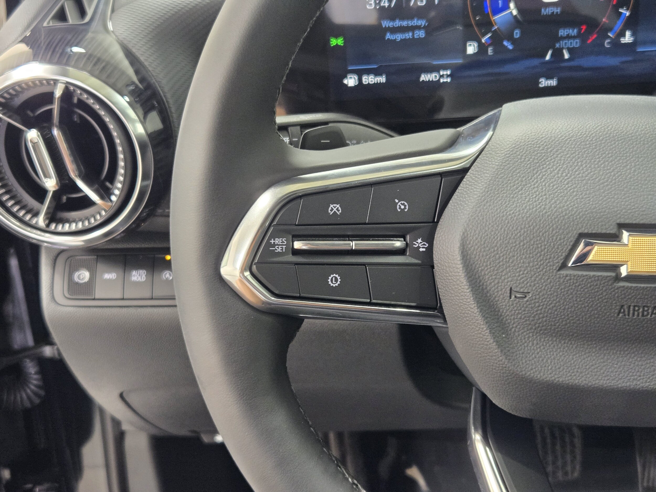 2027 Chevrolet Equinox LT - Photo 27