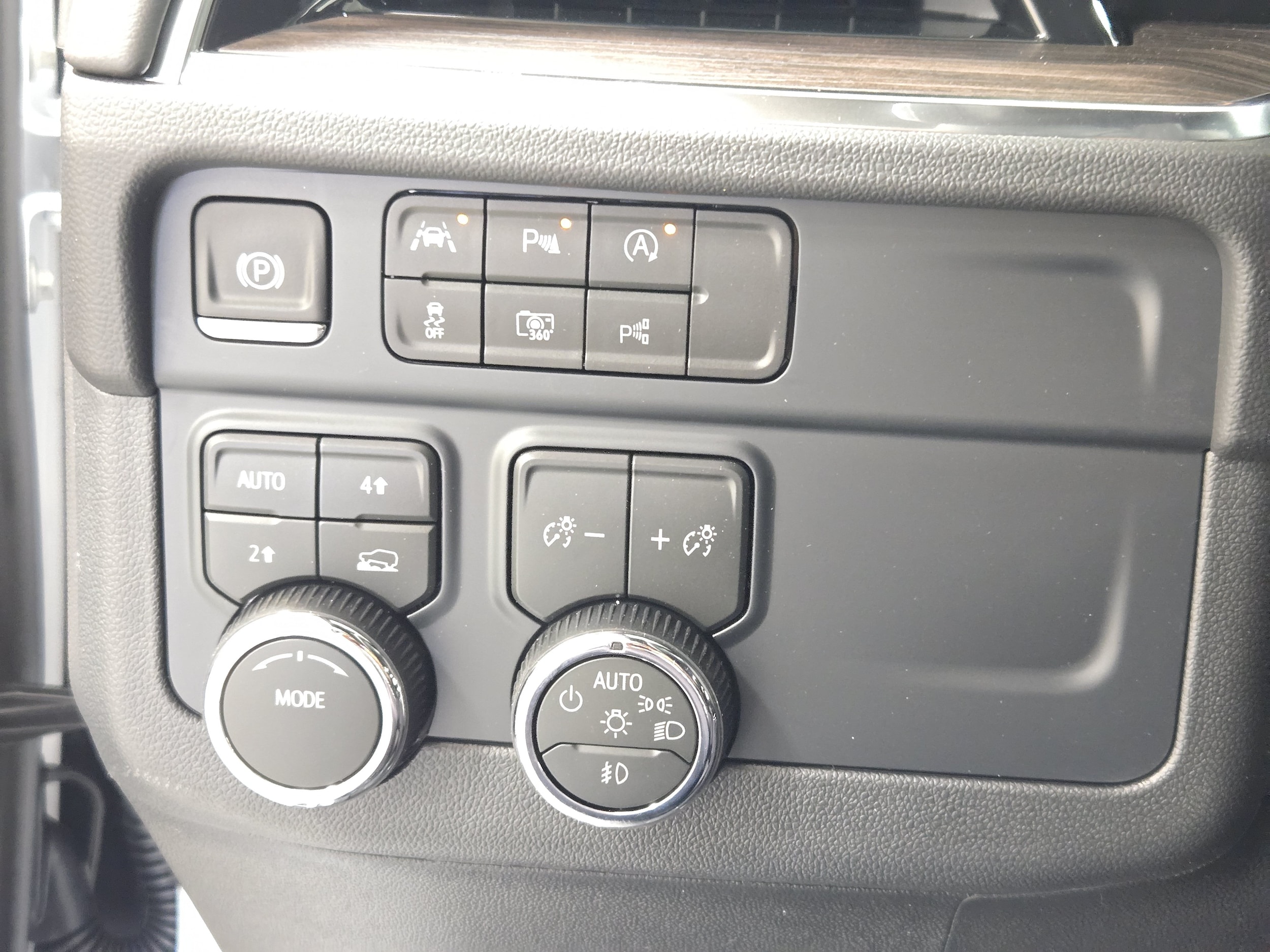 2026 Chevrolet Tahoe LT - Photo 30
