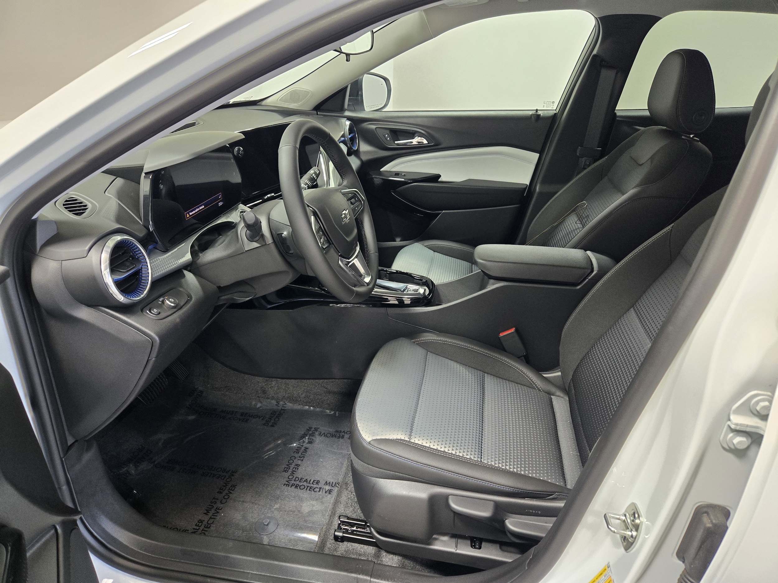2026 Chevrolet Trax LT - Photo 21