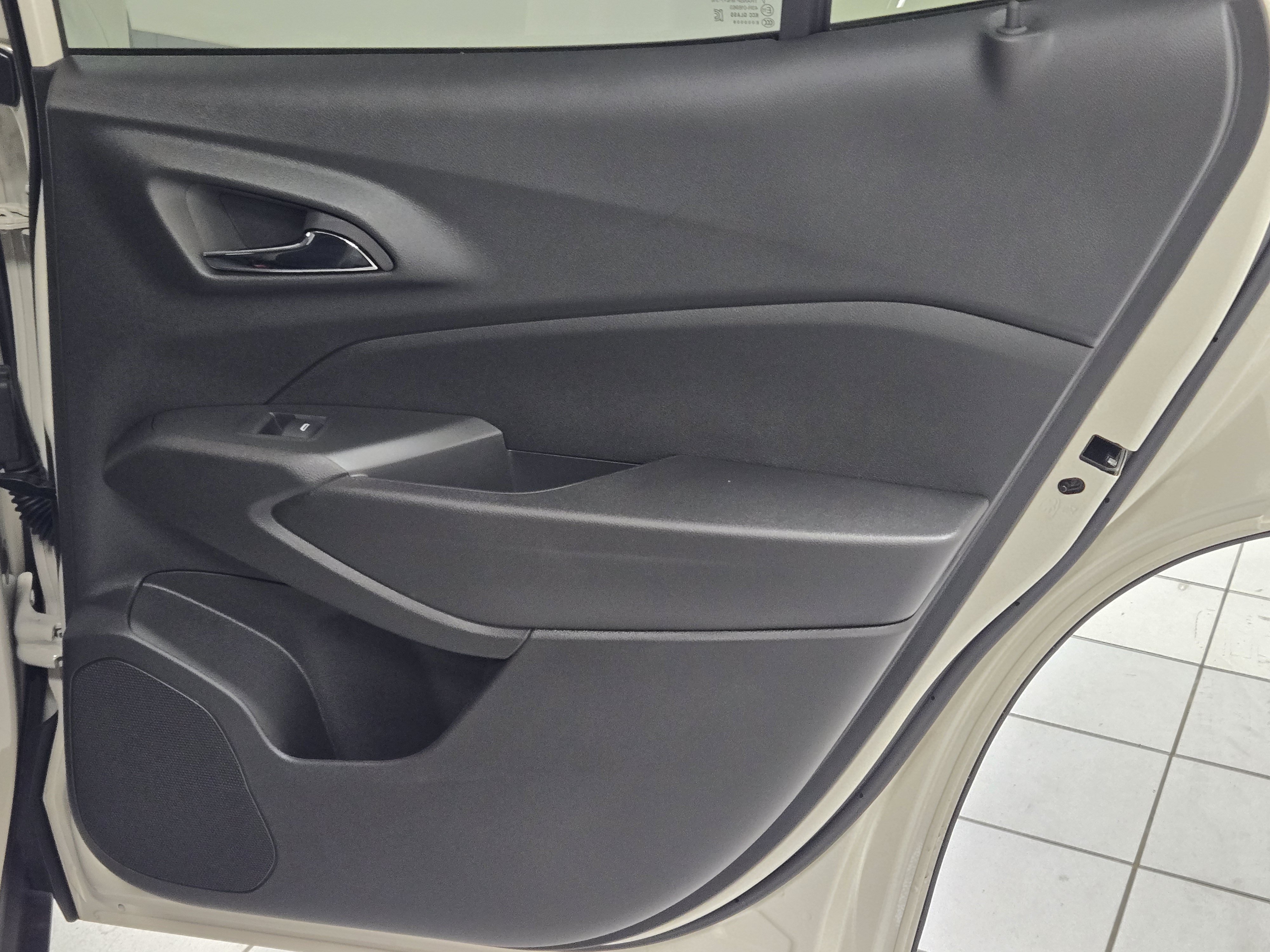2026 Chevrolet Trax Activ - Photo 7