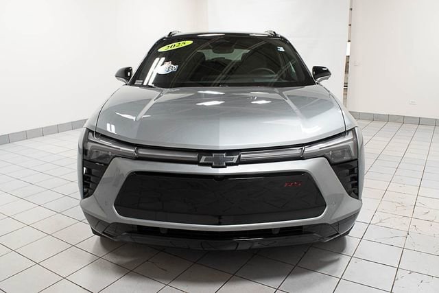Certified 2025 Chevrolet Blazer EV RS with VIN 3GNKD1RJ0SS106756 for sale in Glendale Heights, IL
